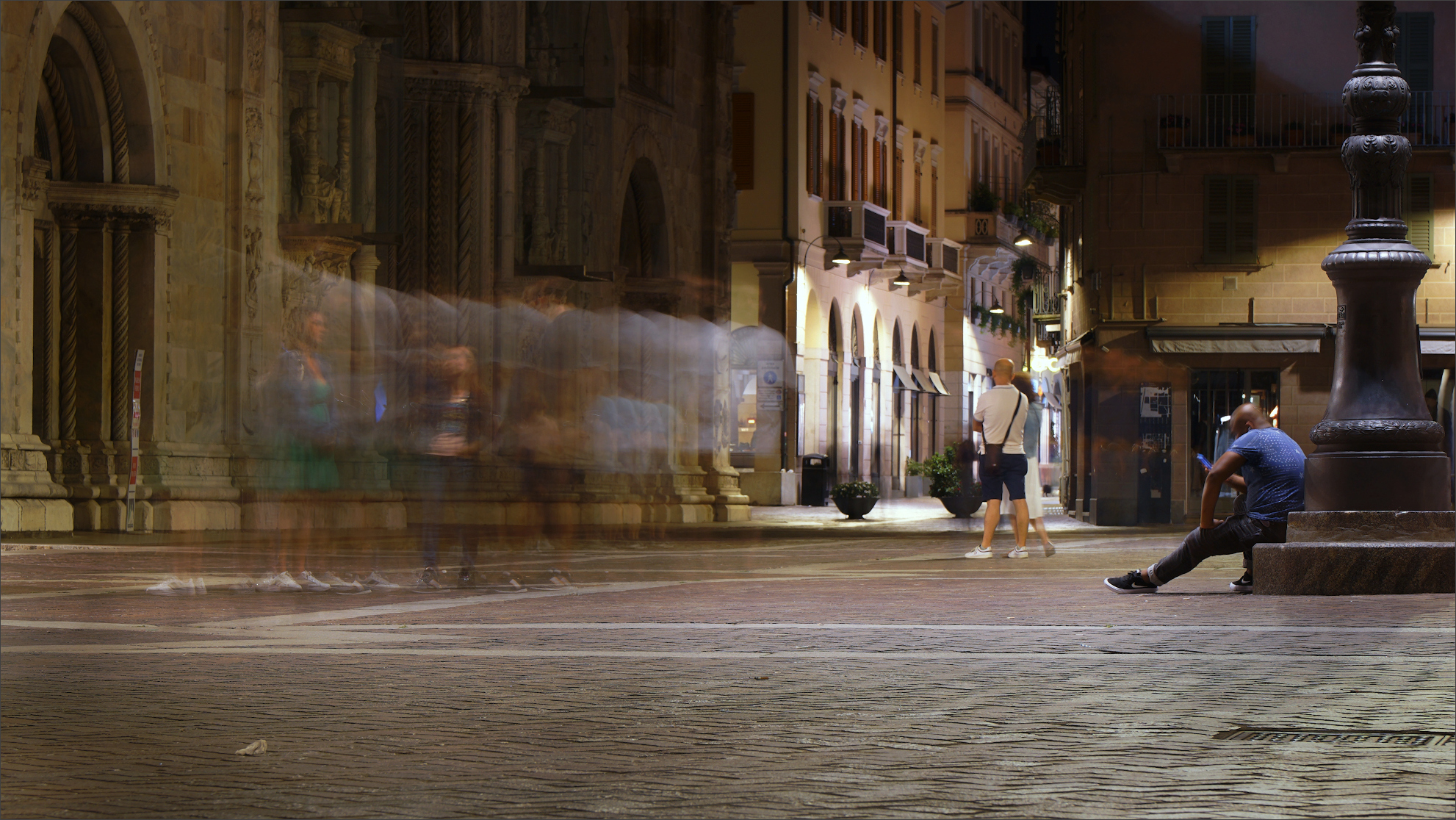 Verso la mezzanotte: l'orario giusto per i fantasmi ...