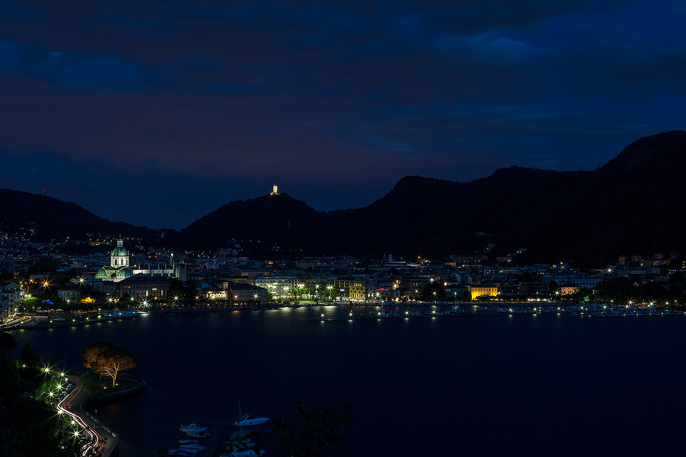 Como vista da Via Torno