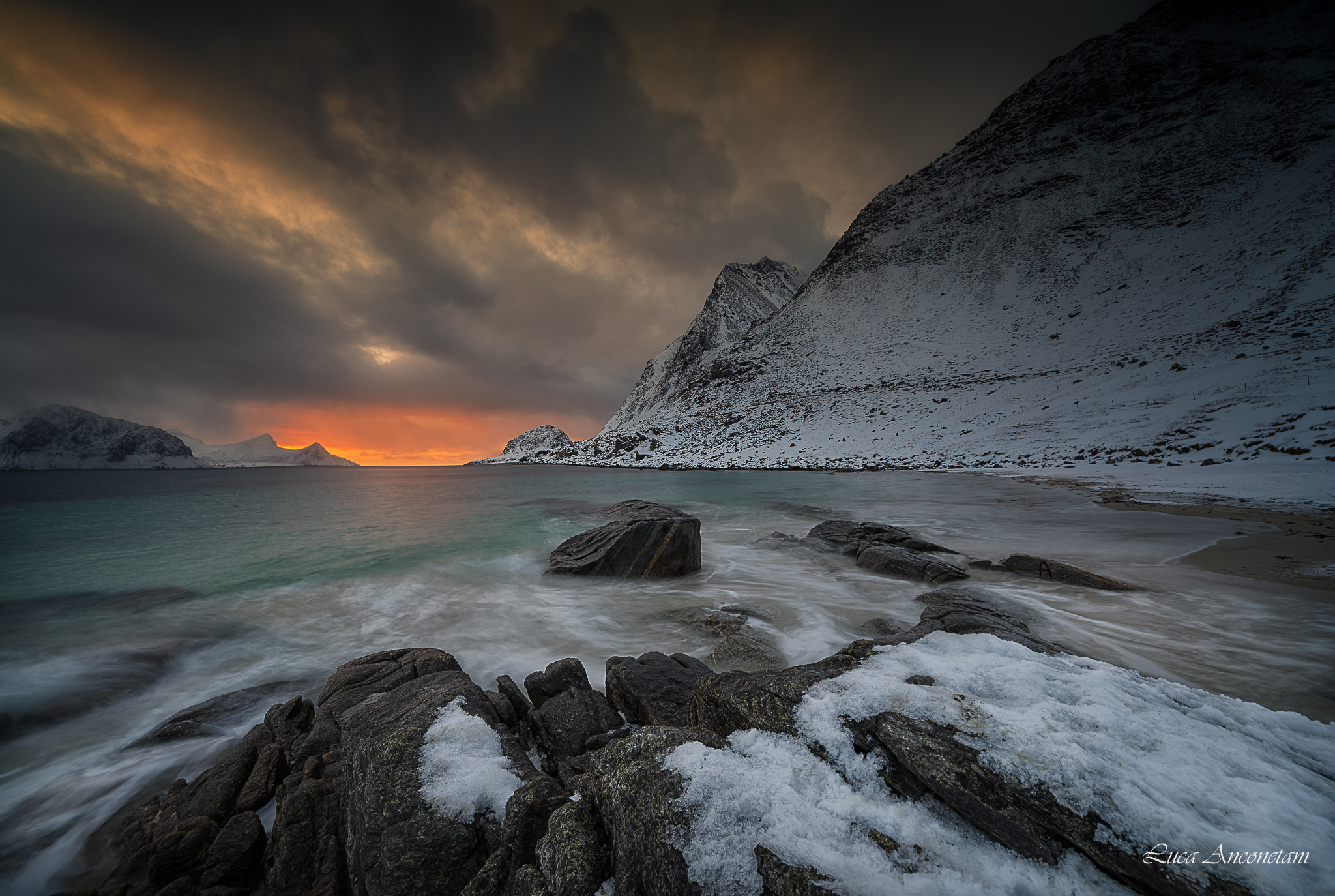 Tramonto alle Lofoten