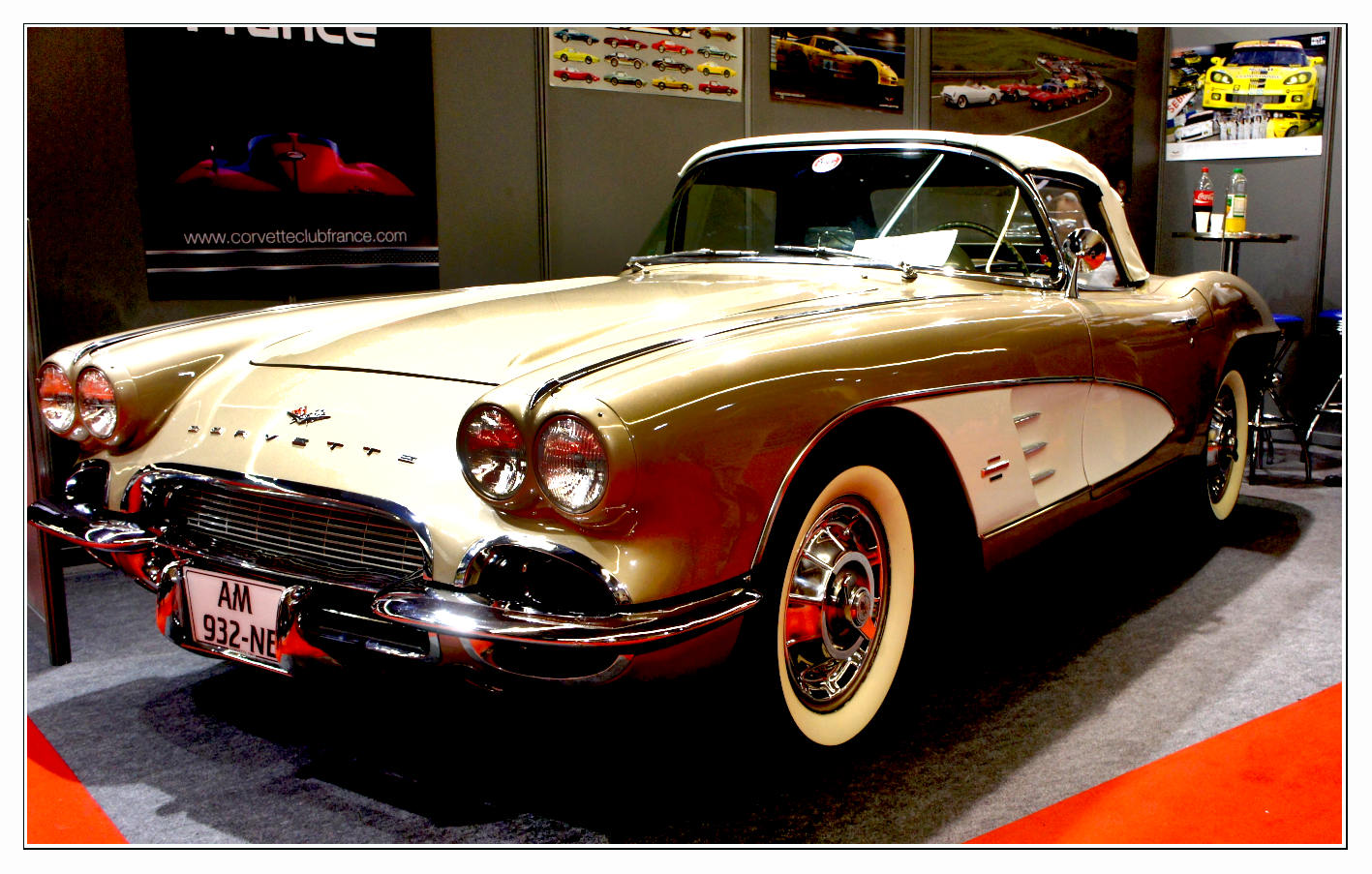 Chevrolet Corvette con Fari doppi