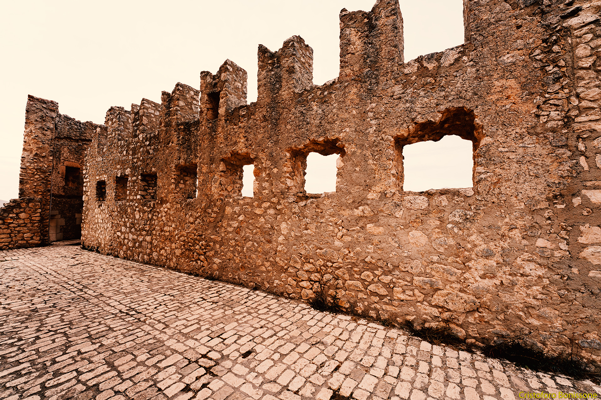 Dentro Rocca Calascio