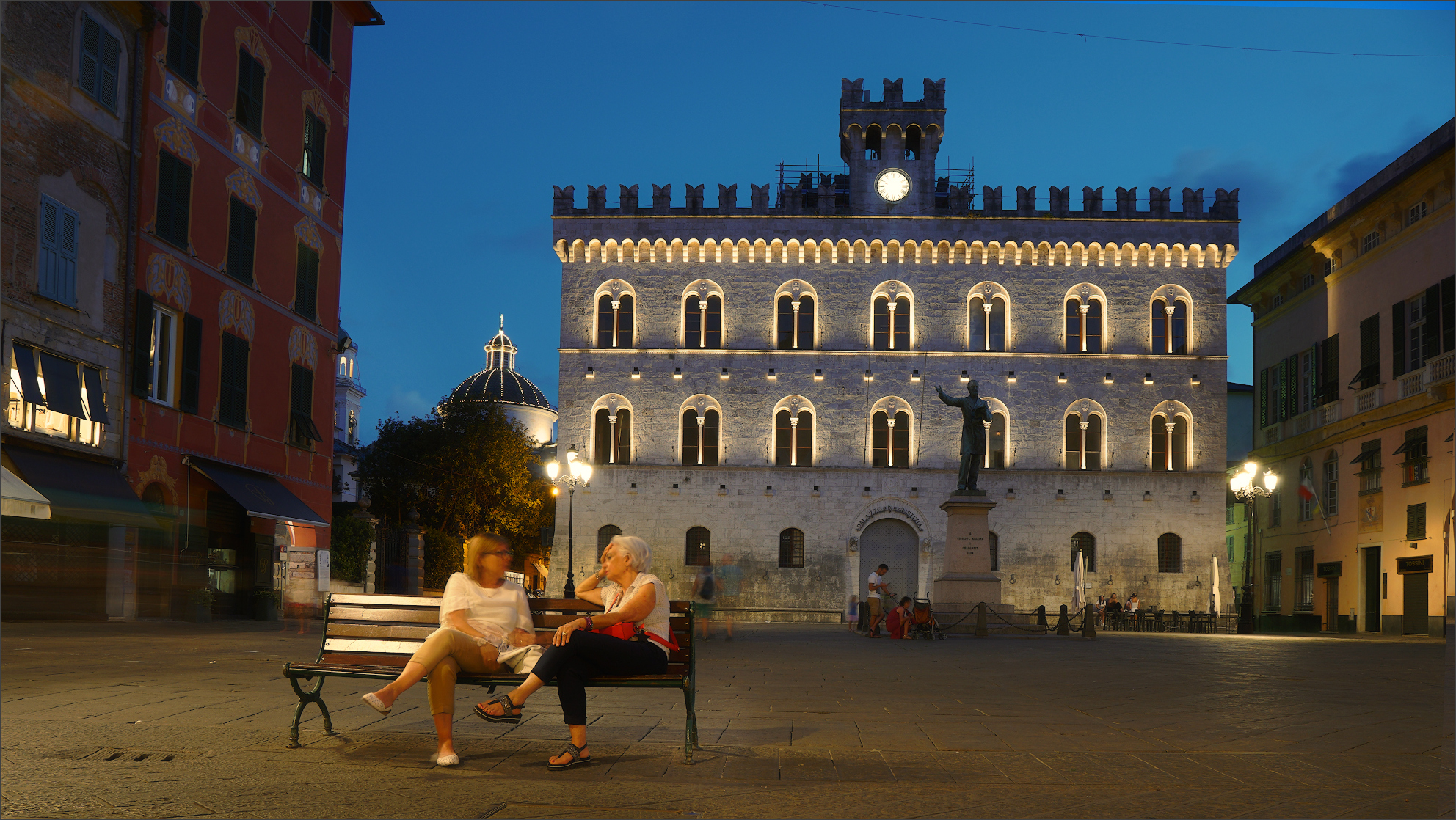 Piazza Mazzini a Chiavari (ge)