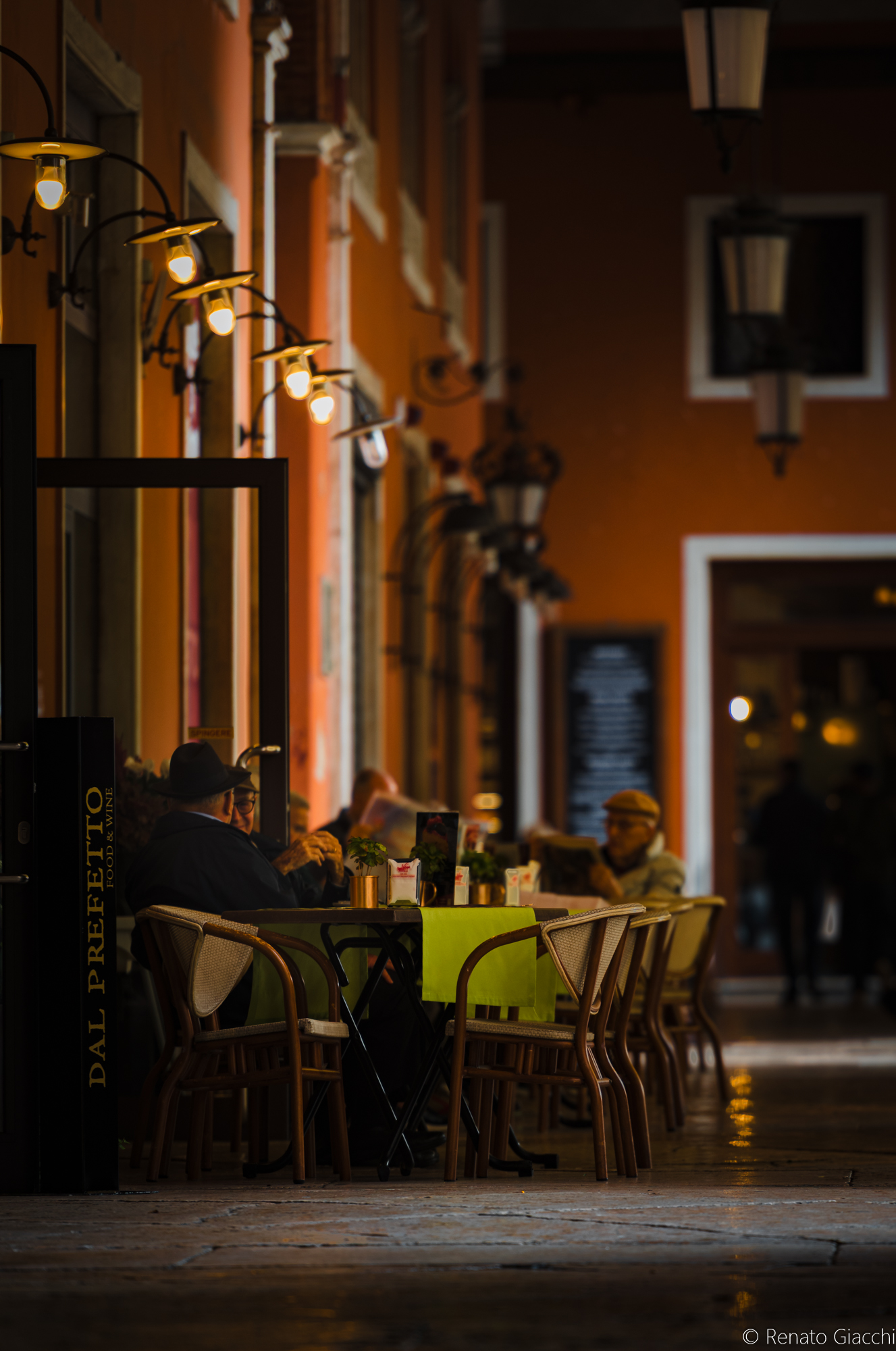 Eravamo quattro amici al bar..