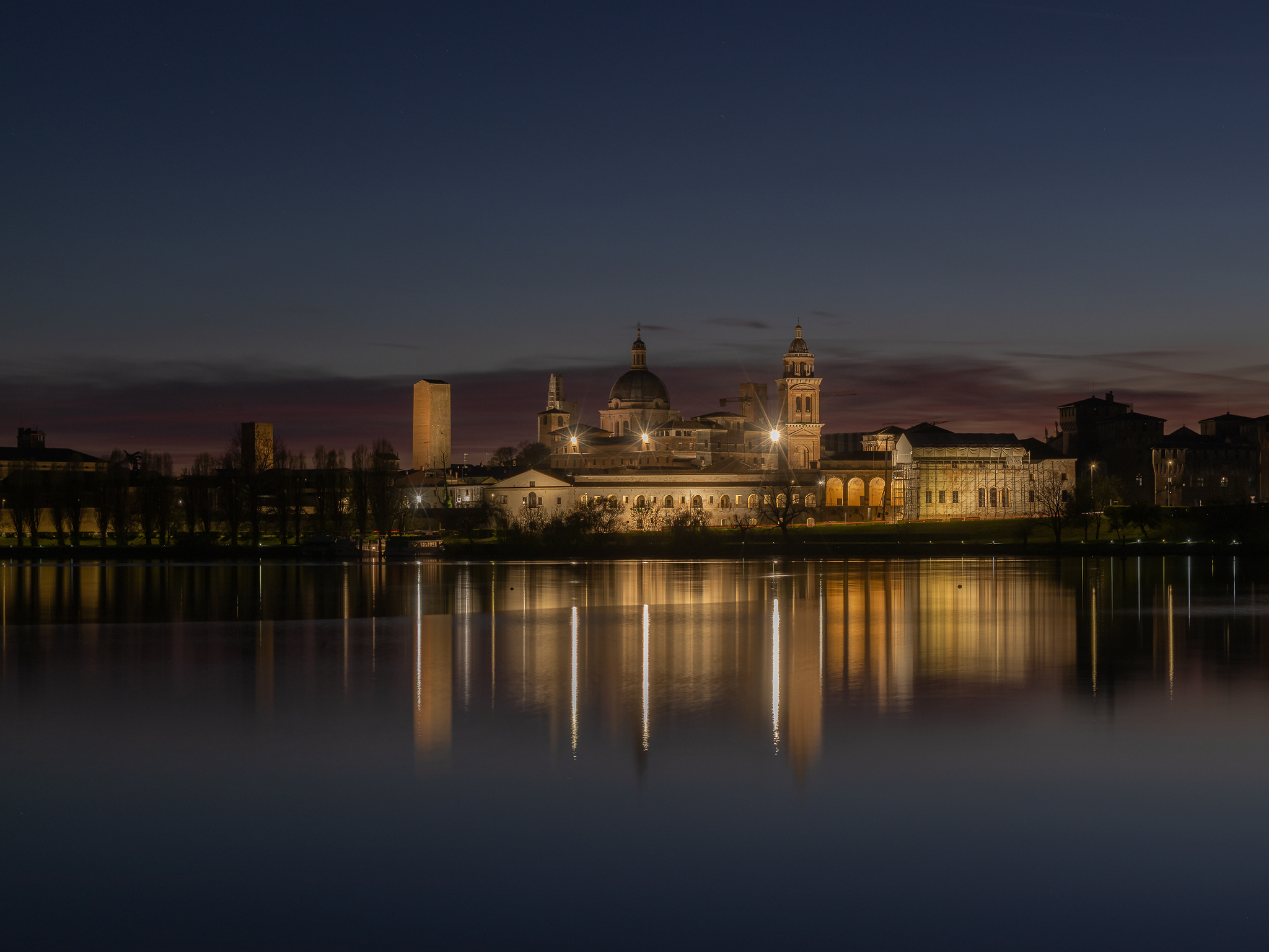 Mantua by Night
