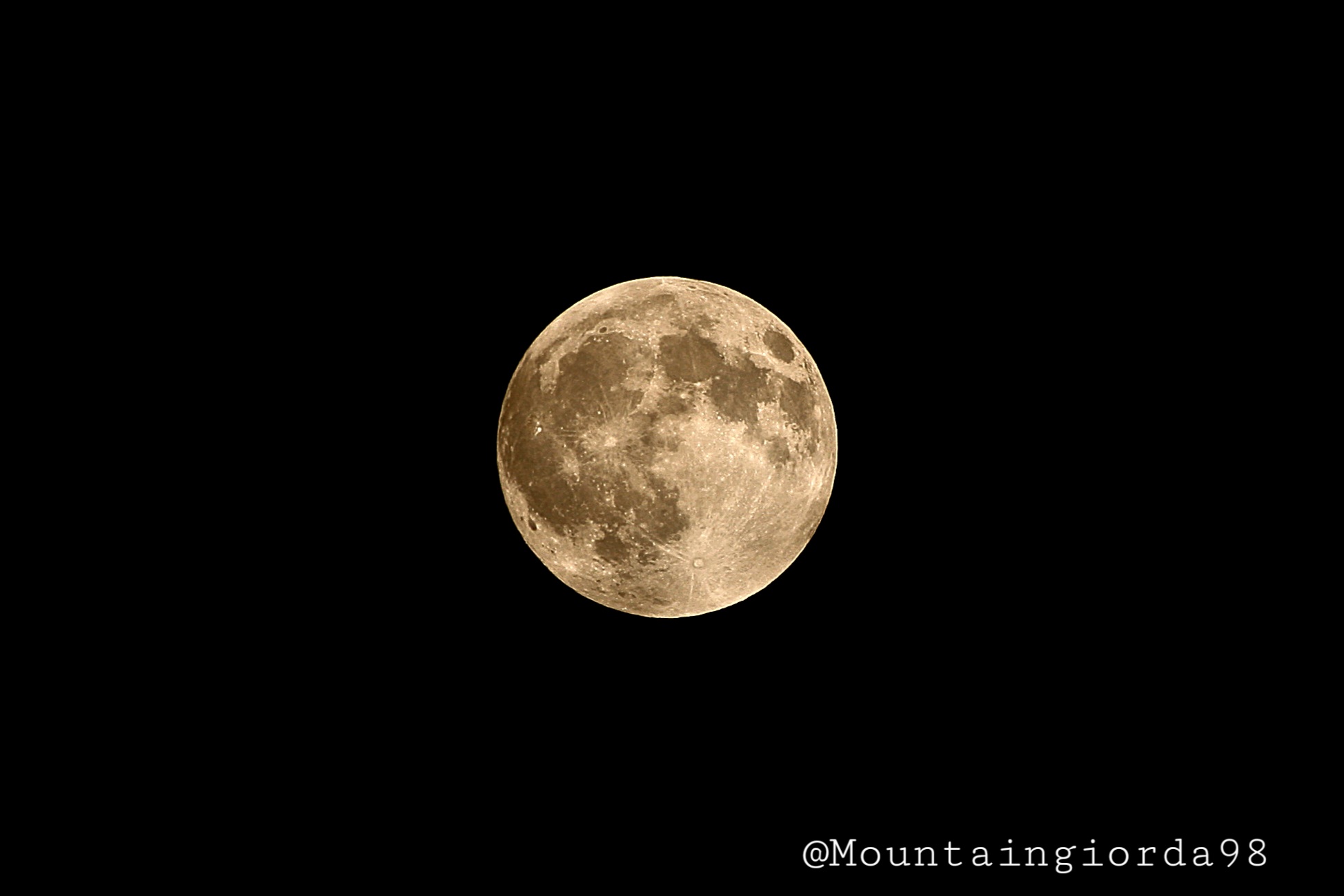 luna piena - 16 maggio 2022