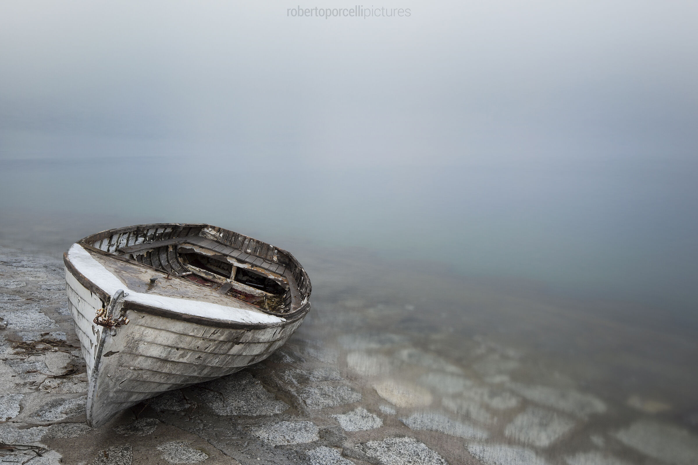 Shore of abandonment