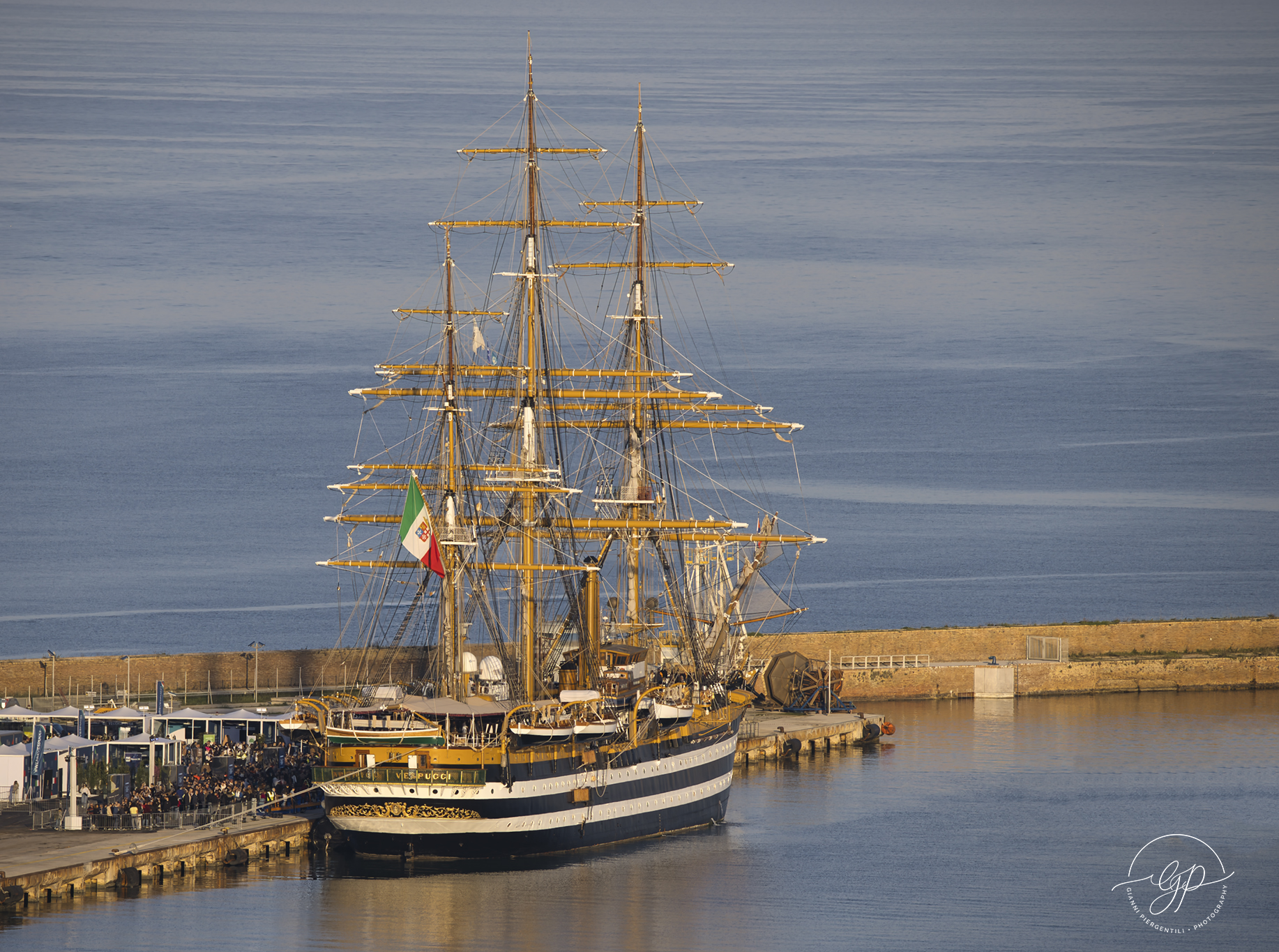 Nave Amerigo Vespucci. Porto di Ortona (CH)