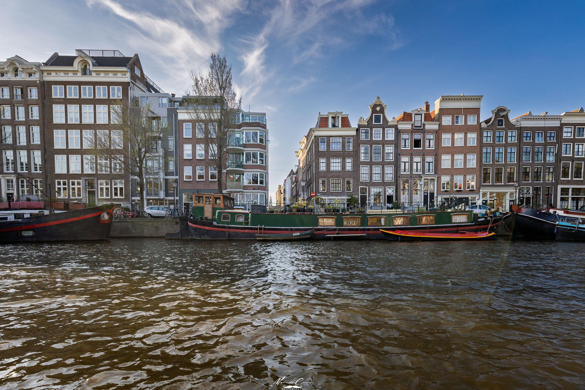 Tra i canali di giorno