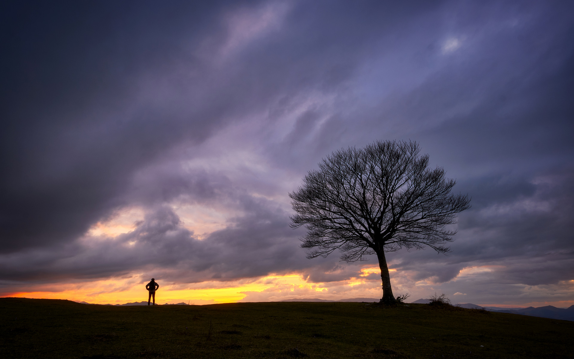 Tramonto dal Belvedere di Canfaito (MC)