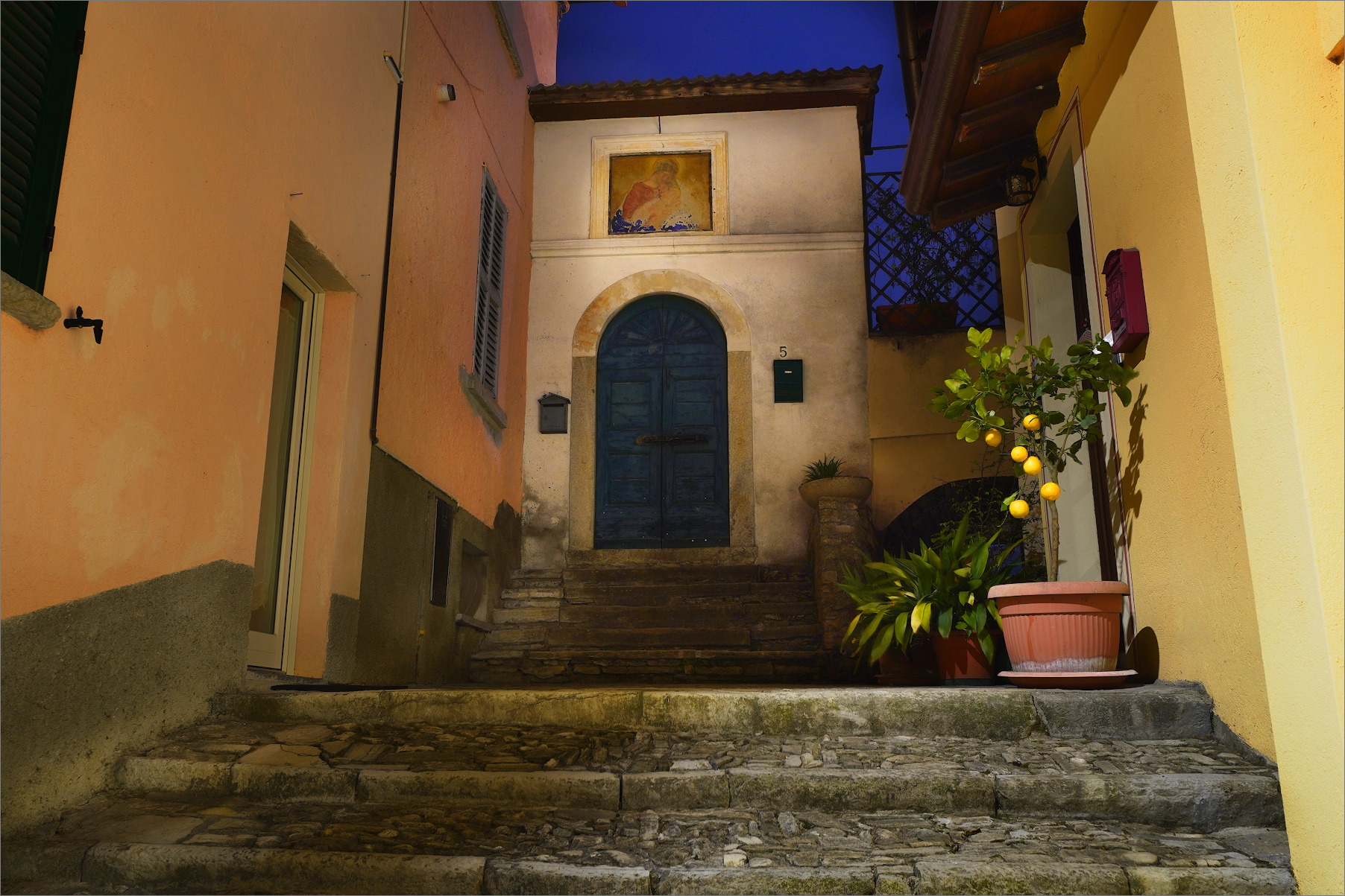 un angolino a Tosnacco, fraz. di Moltrasio (co)