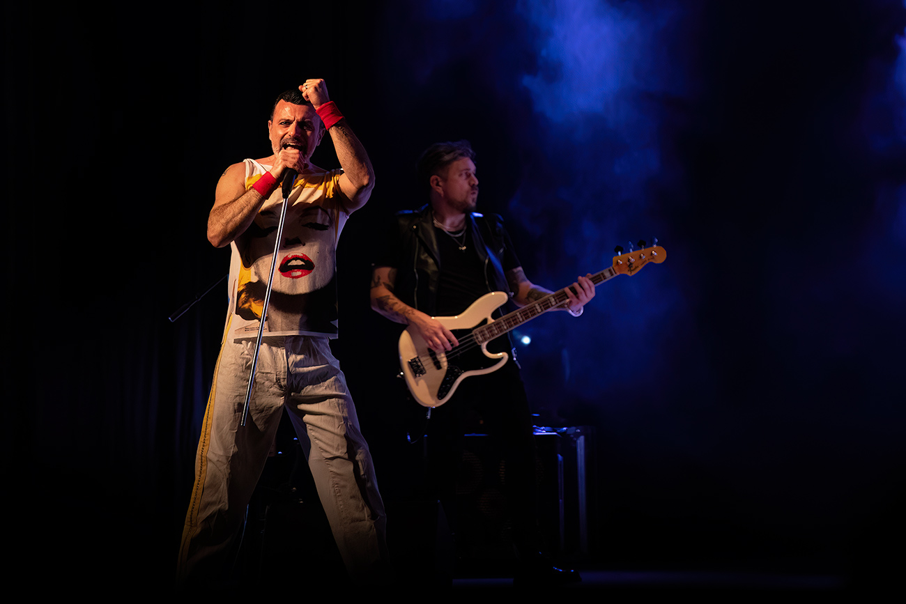 Sonny Ensabella - Queen mania