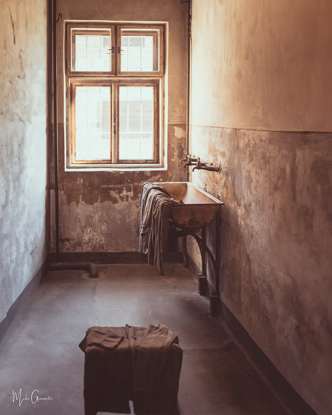 Auschwitz Bath