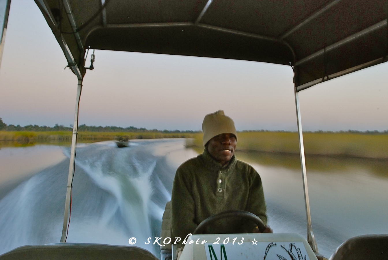 Baams al ritorno verso il Xakanaxa Lodge.