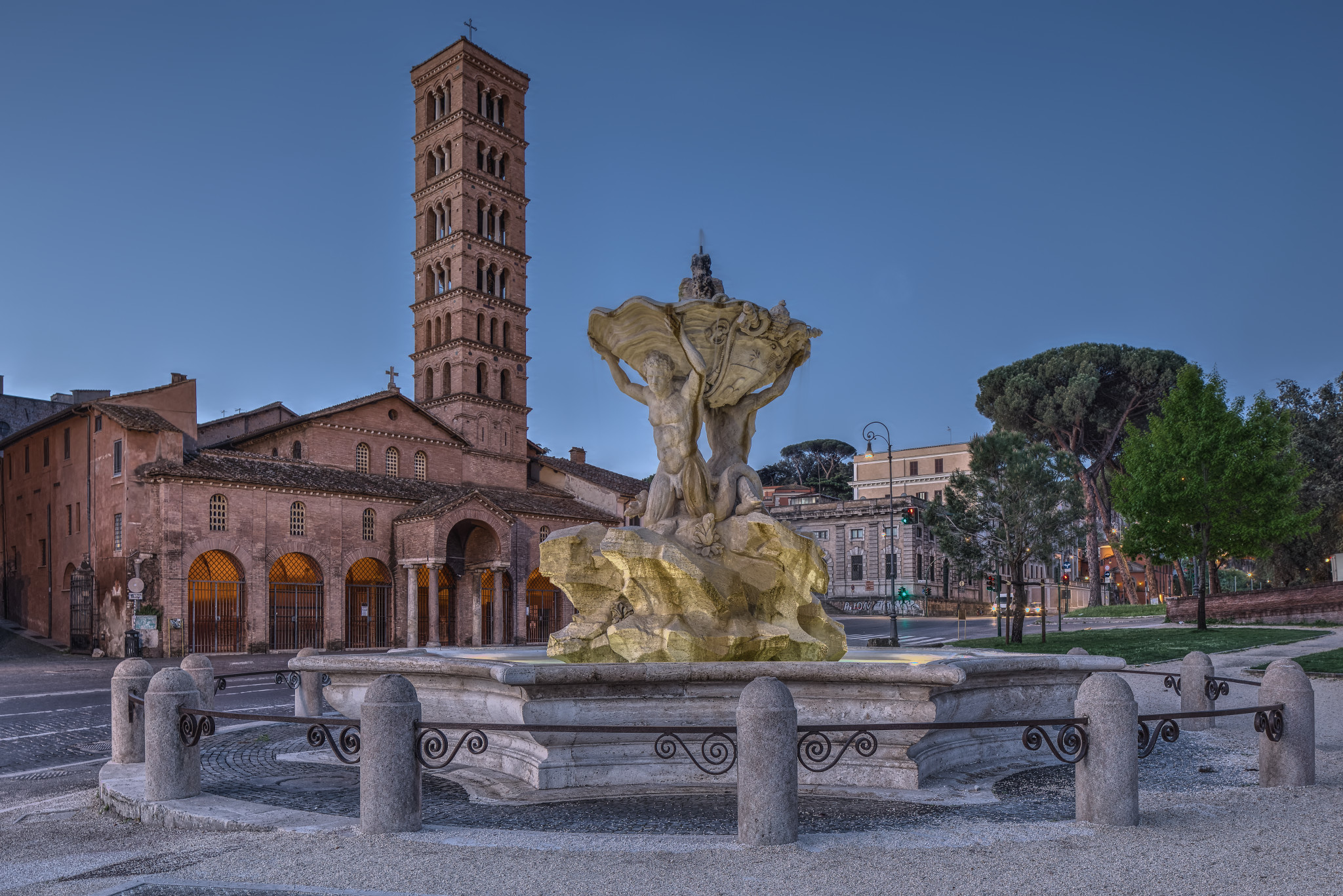 Fountain of the Tritons and Santa Maria in Cosmedin - (Rome)