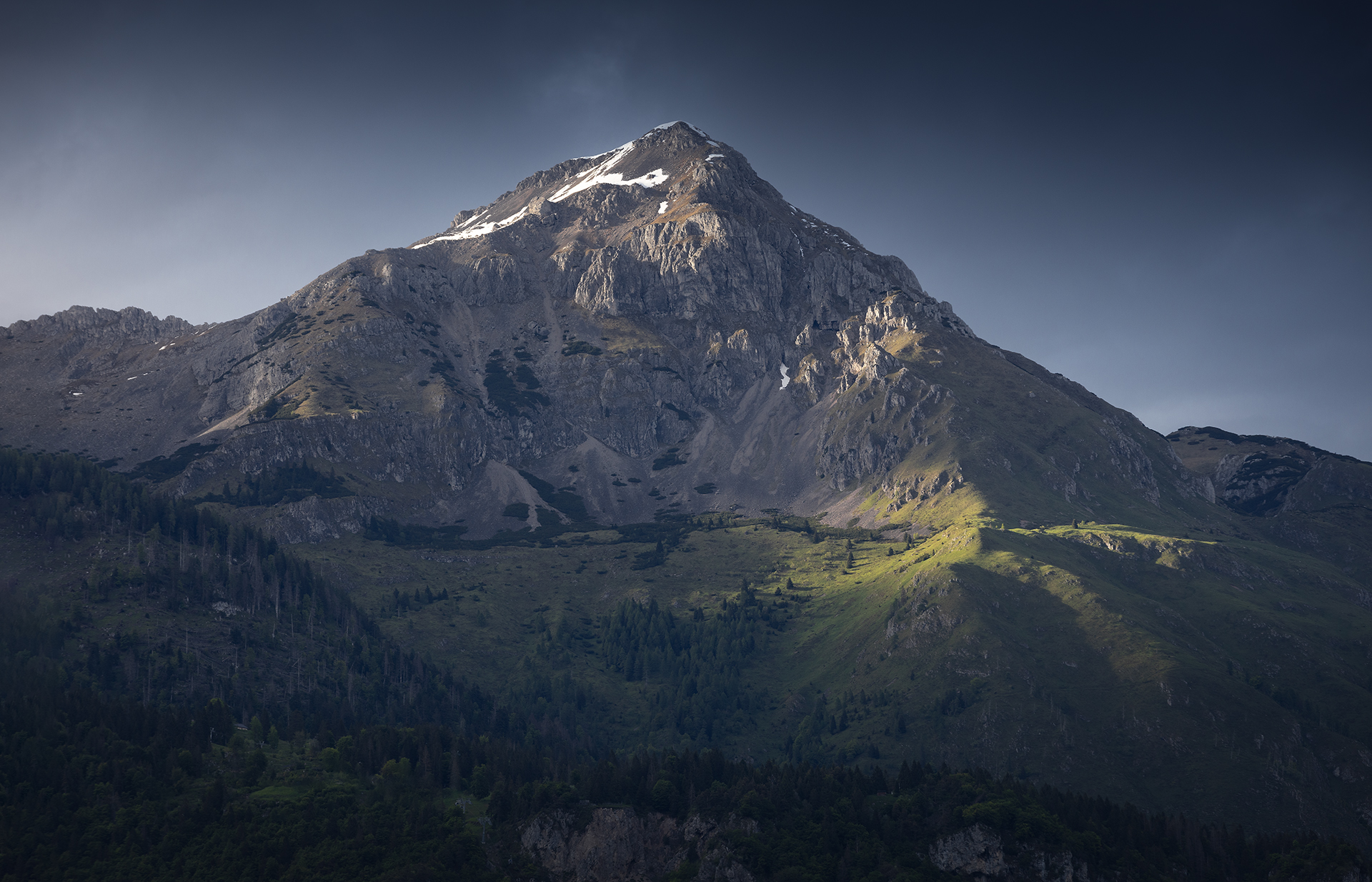 how the light changes in the mountains