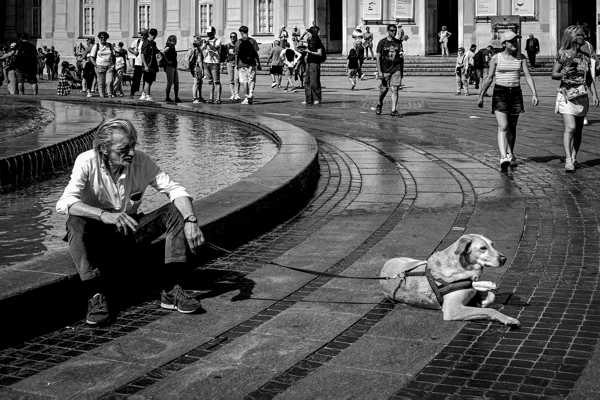 Piazza De Ferrari - Genoa