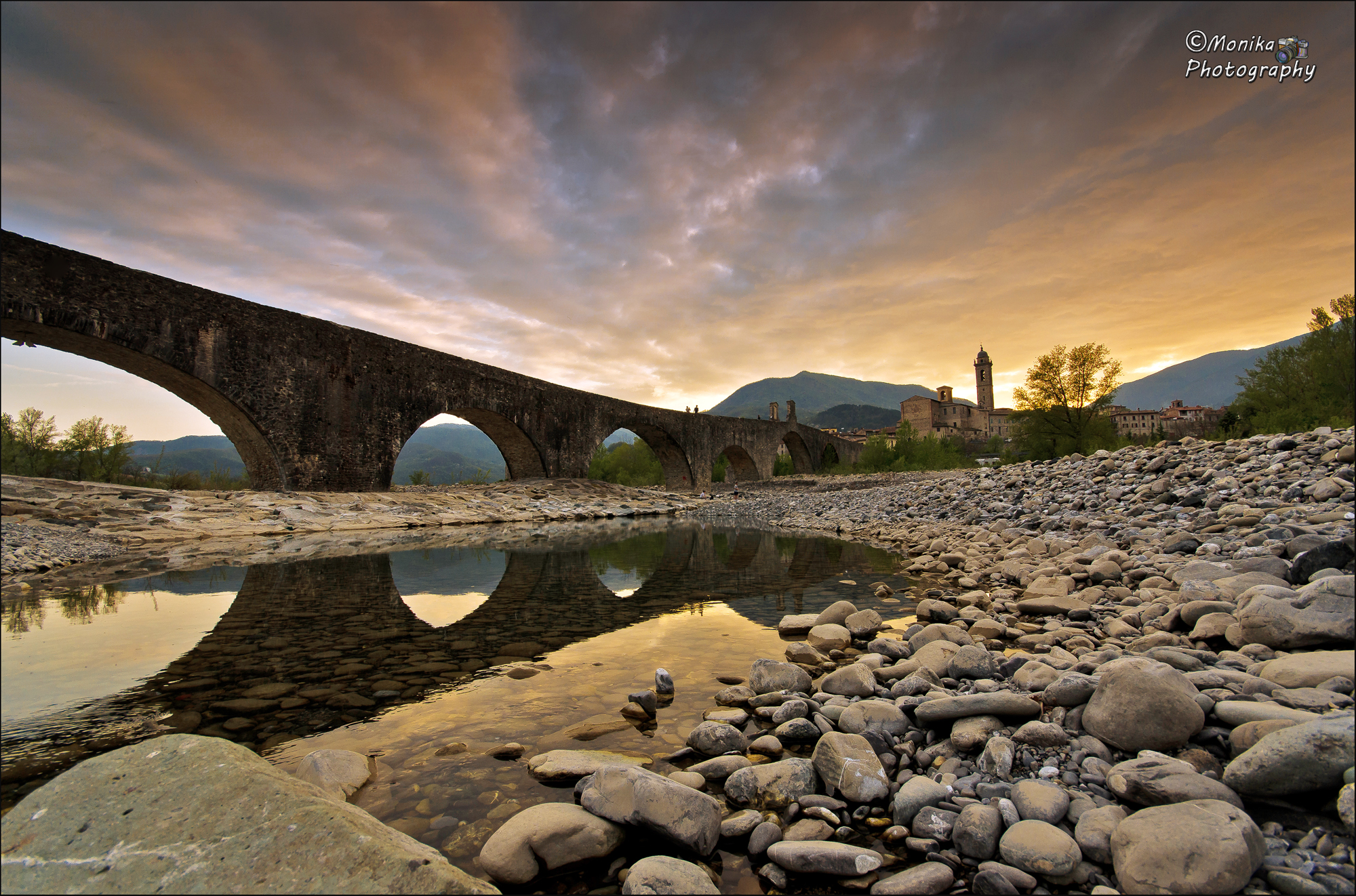 bobbio - magic sunset