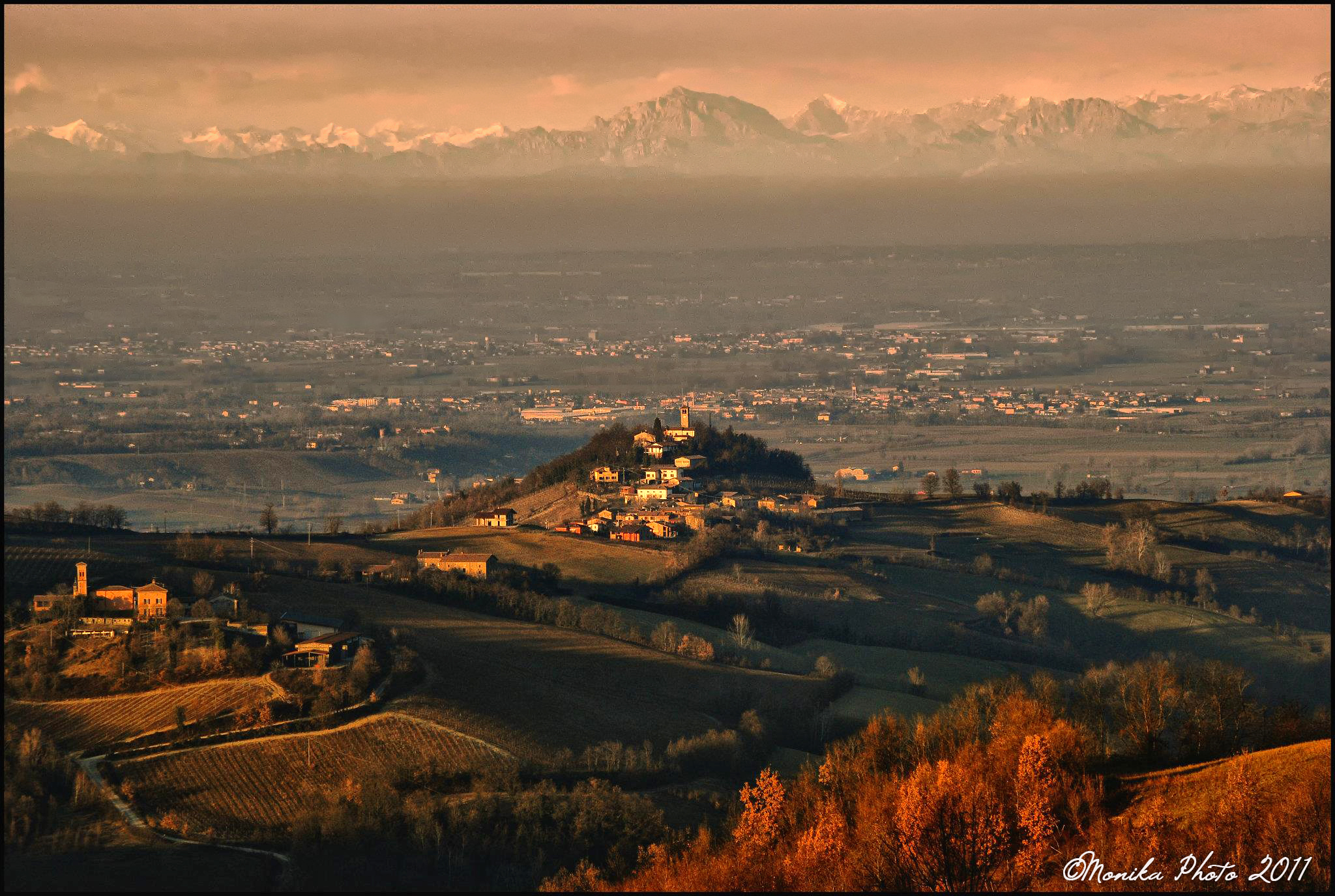 Luretta: Arcello from the Alps