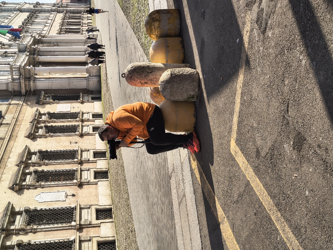 When in Modena you photograph in Piazza Roma