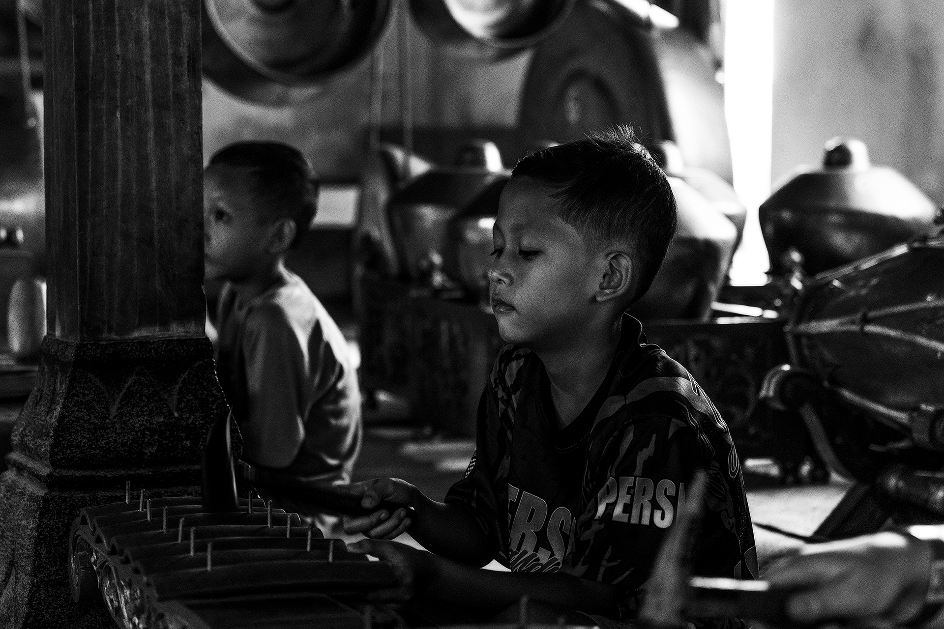 children playing Indonesia