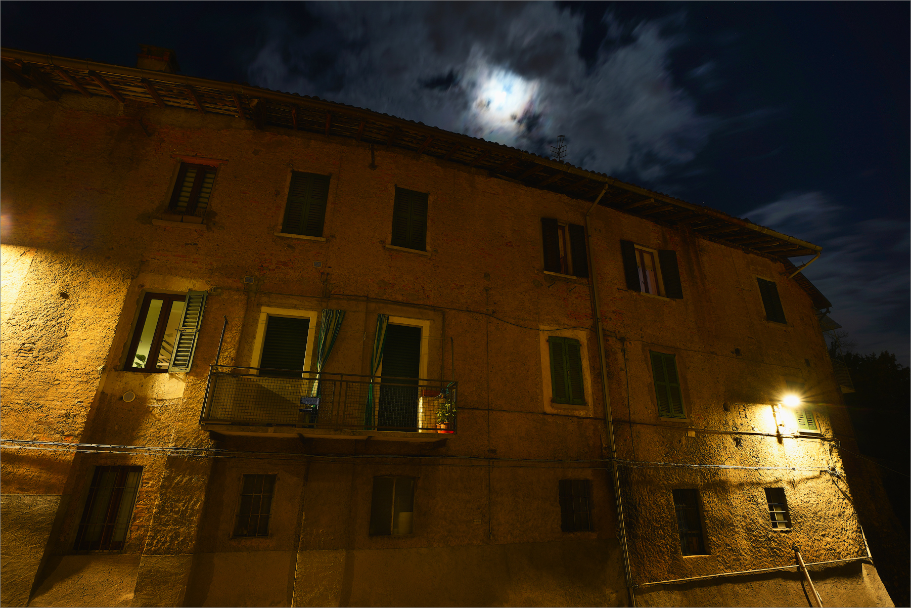 una trovata notturna a Varese ...