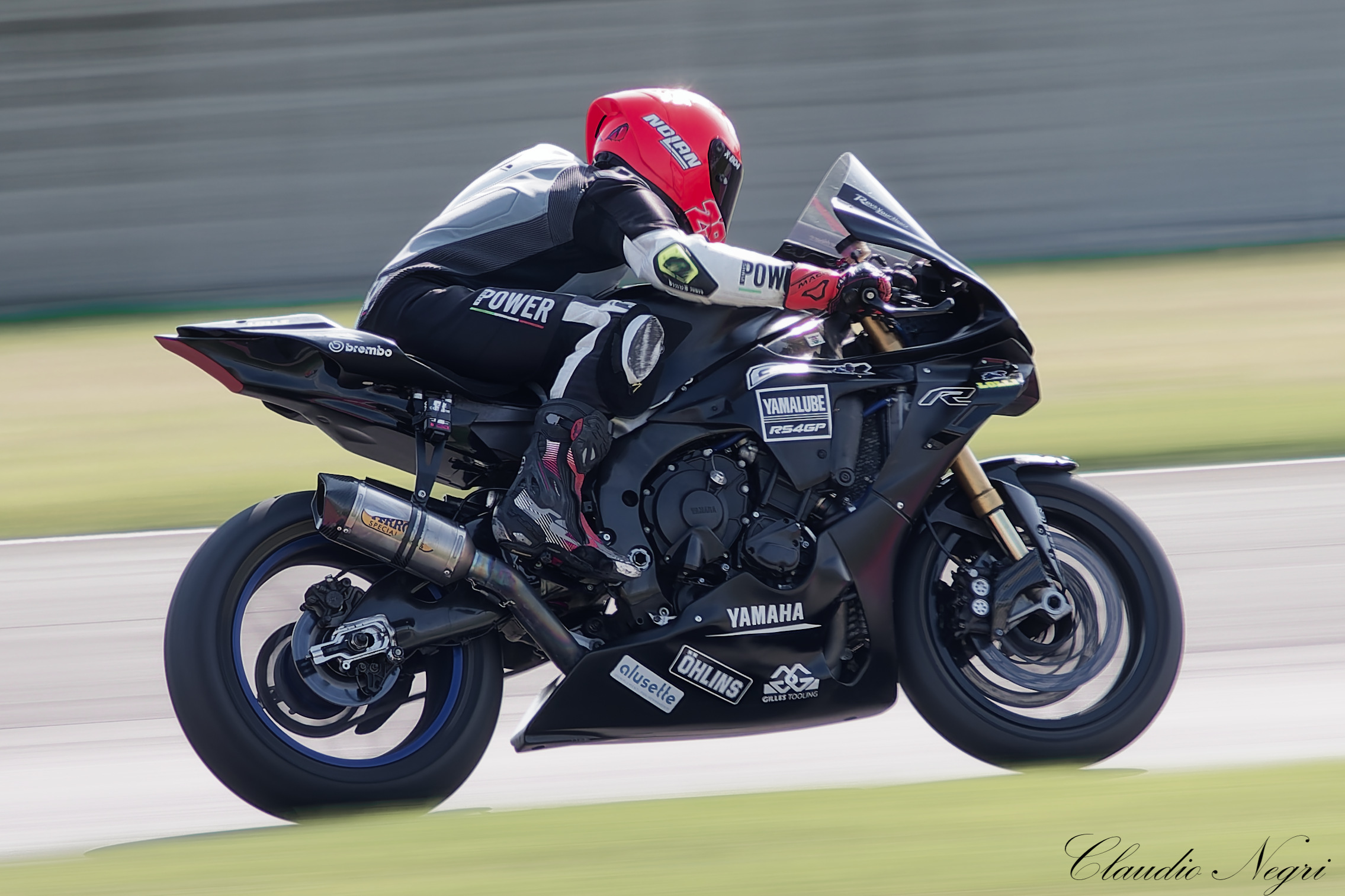 Yamaha R1
