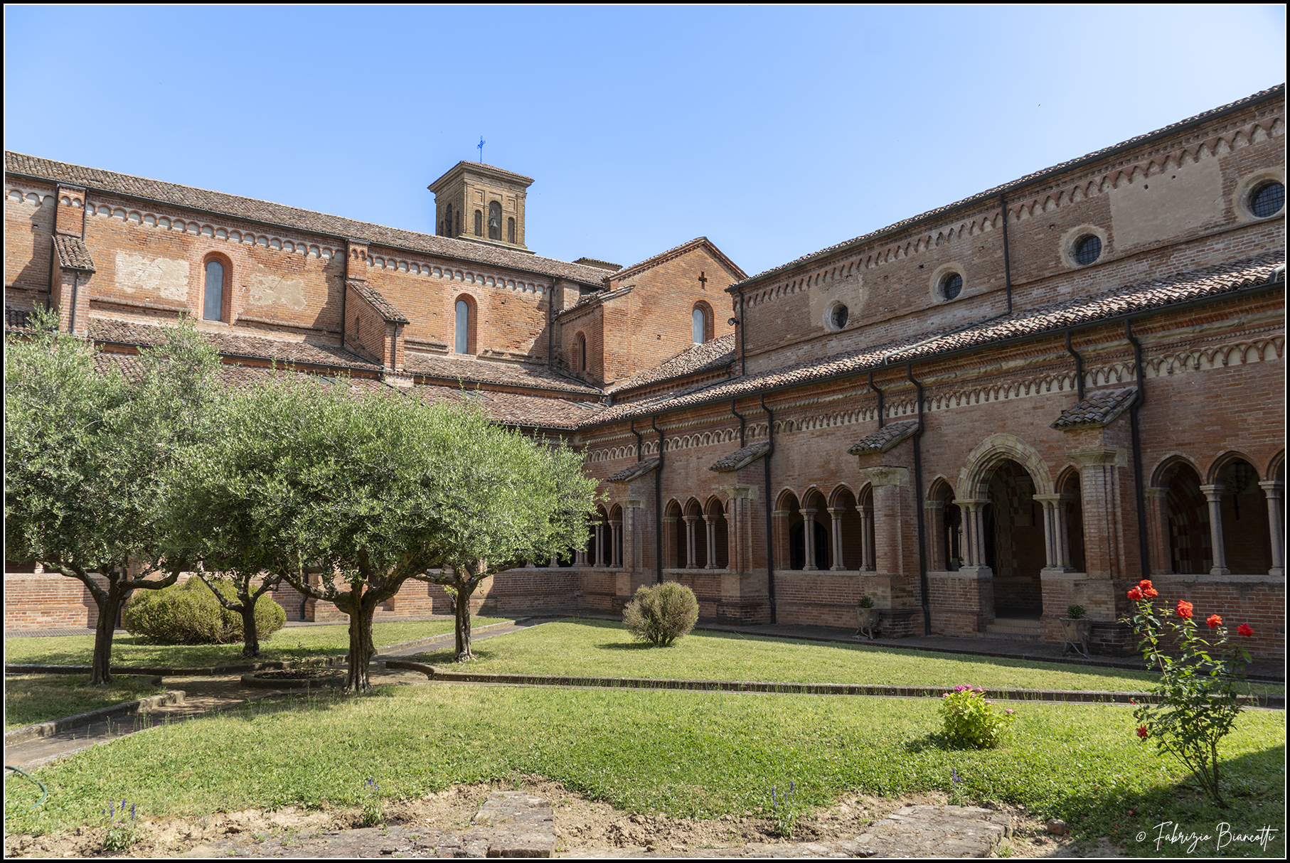 Abbazia di Chiaravalle della Colomba