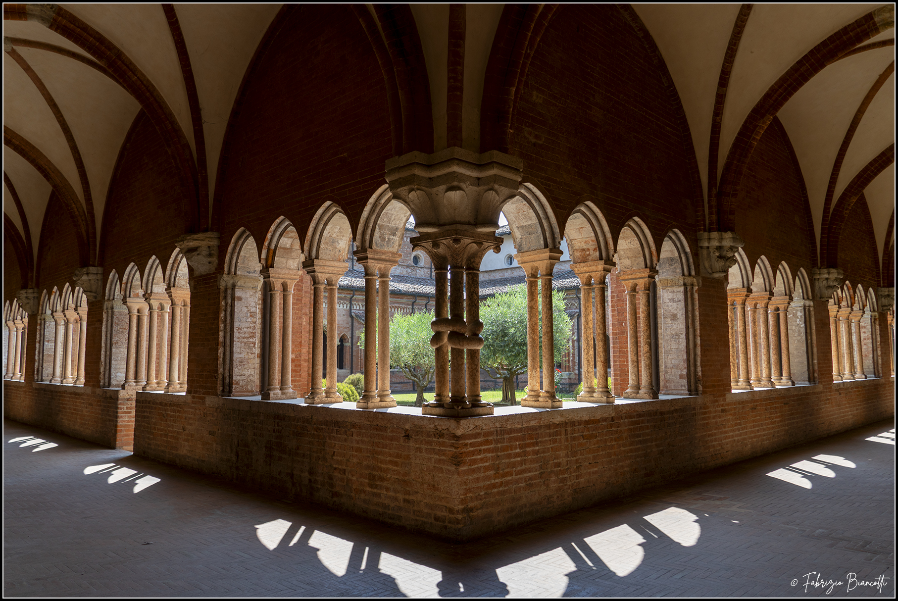 Abbazia di Chiaravalle della Colomba