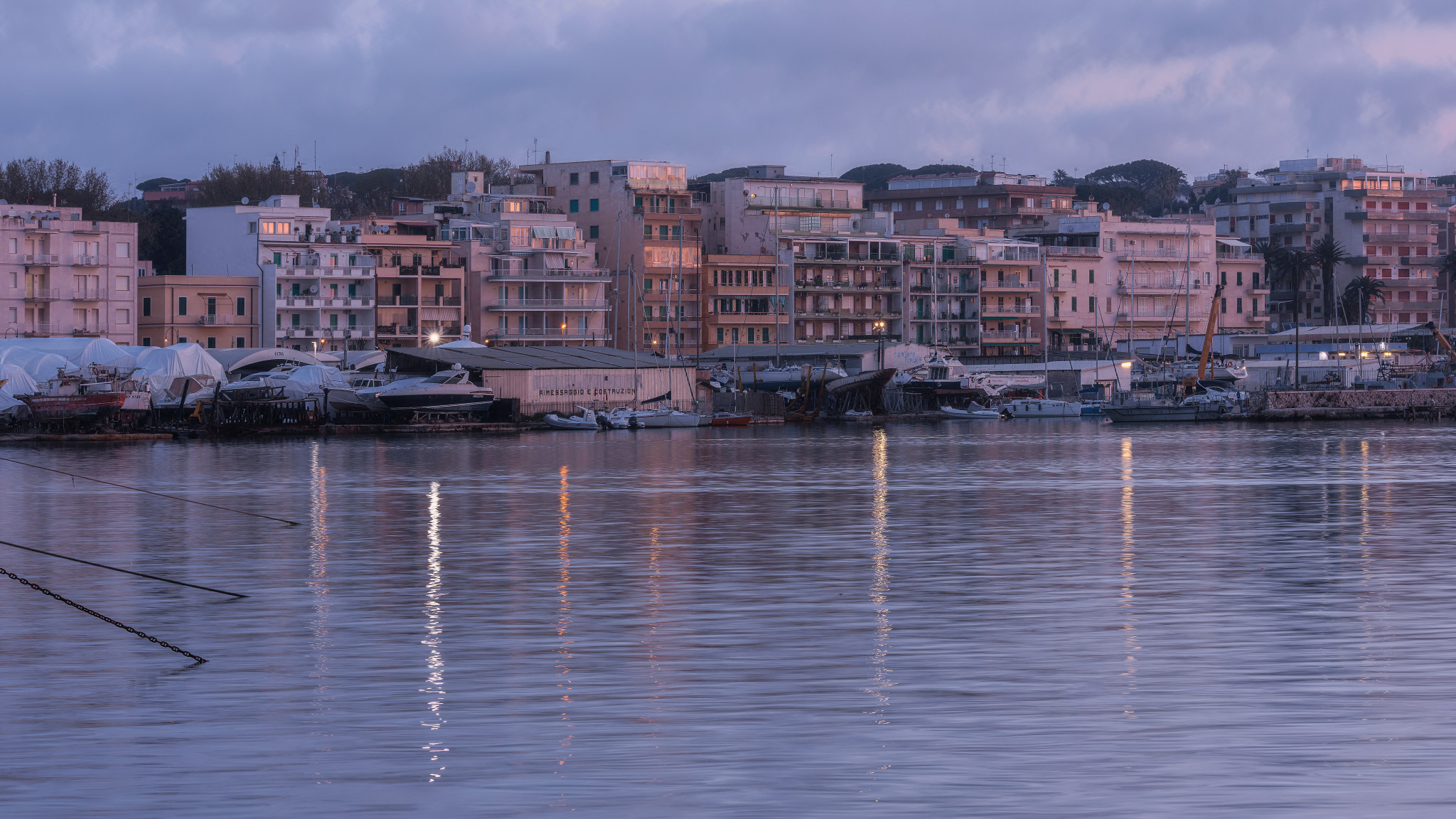 Colors on the port of Anzio