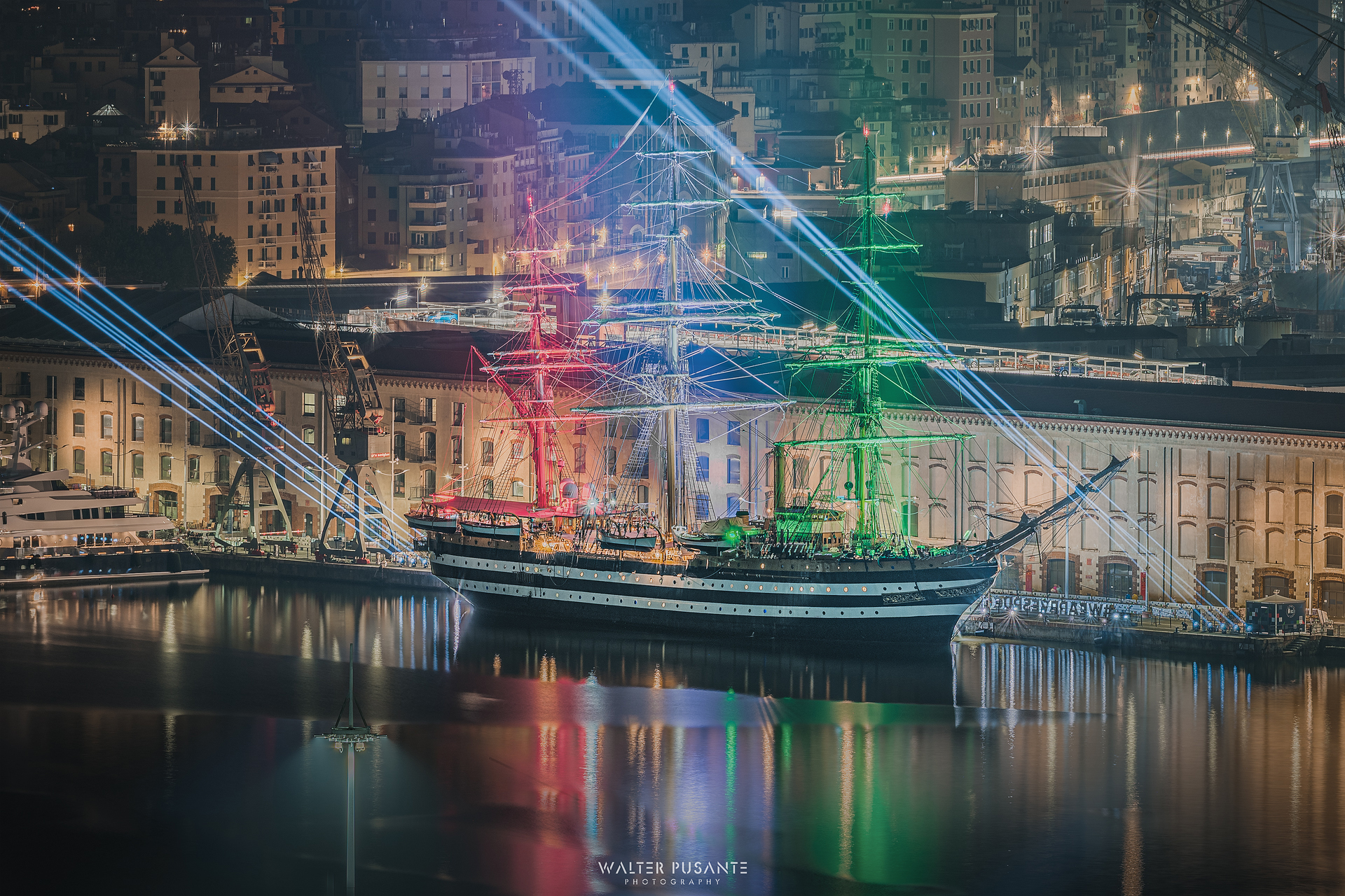 Nave Amerigo Vespucci