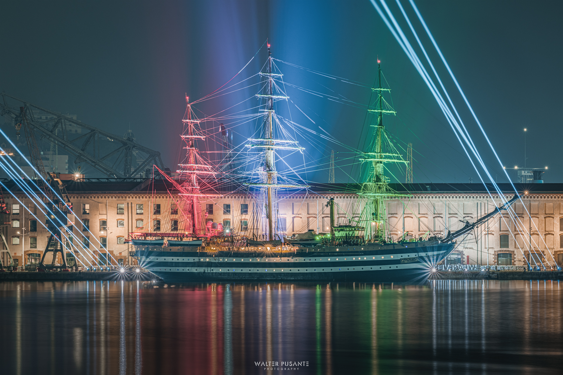 Nave Amerigo Vespucci