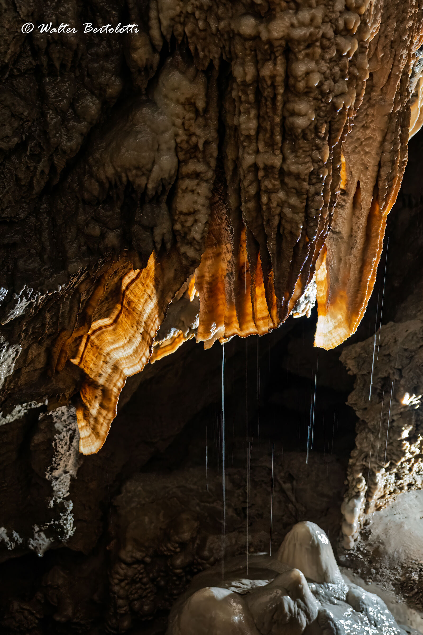 Apuane, un mondo di roccia e acqua