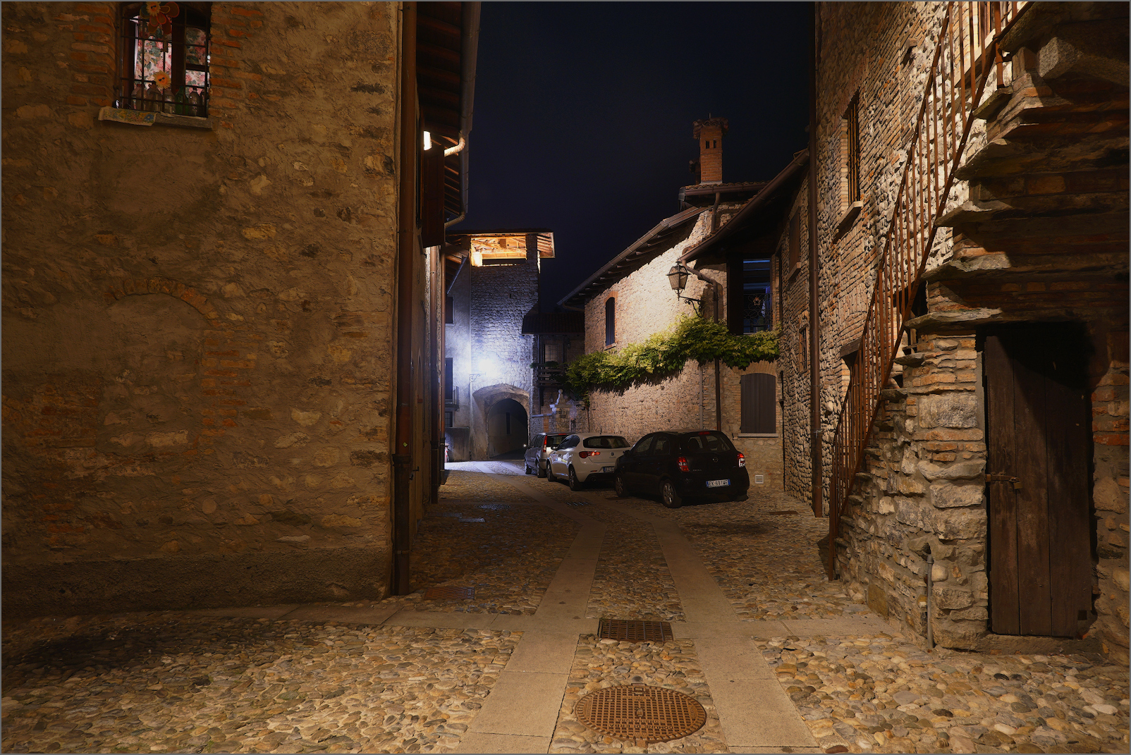 Contrada di Villincino in Erba (CO)