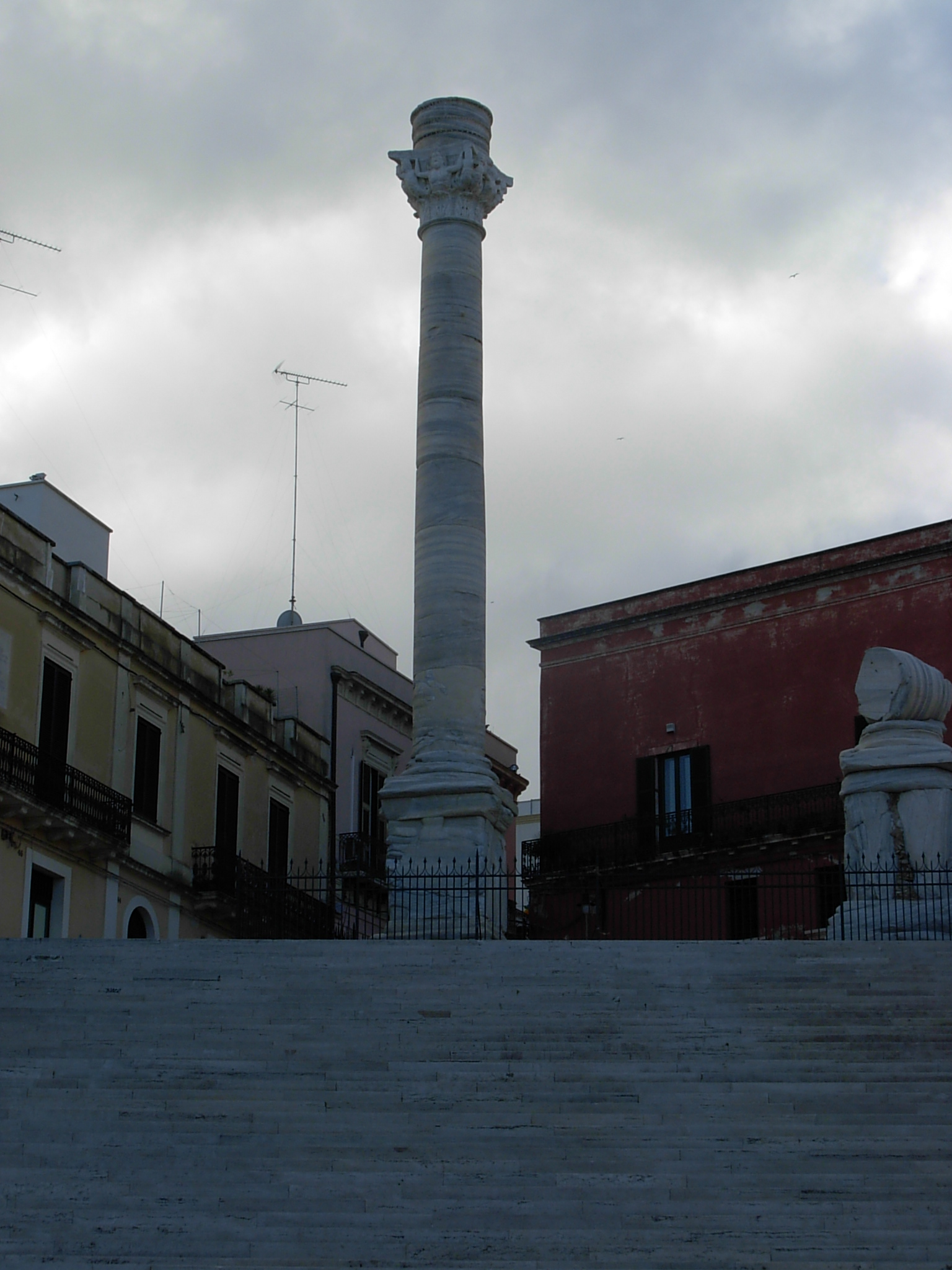 brindisi colonna romana