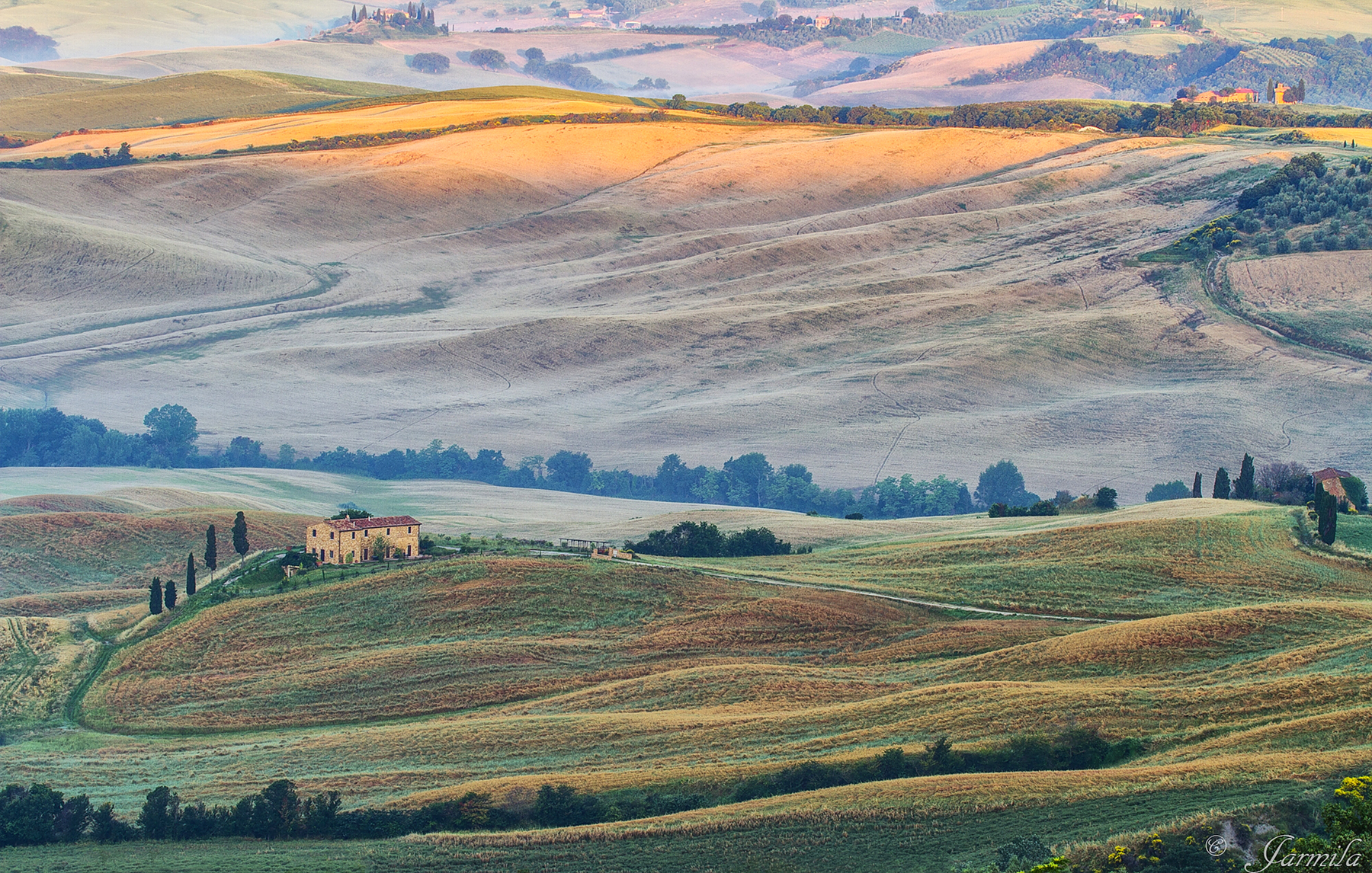 Tra le onde della val d'Orcia