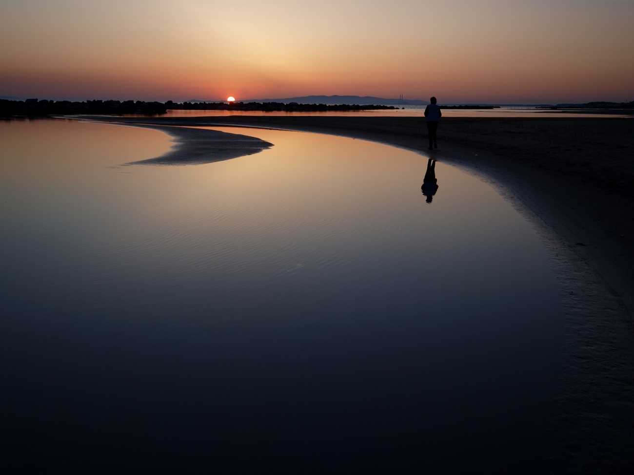 On the banks of the Mar3