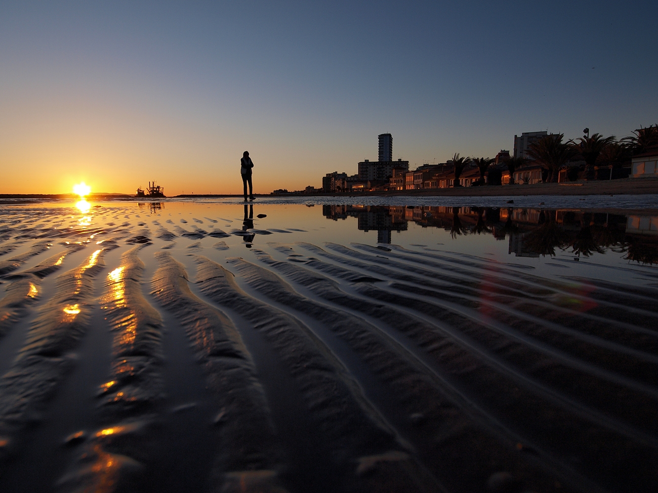 On the banks of the Mar7