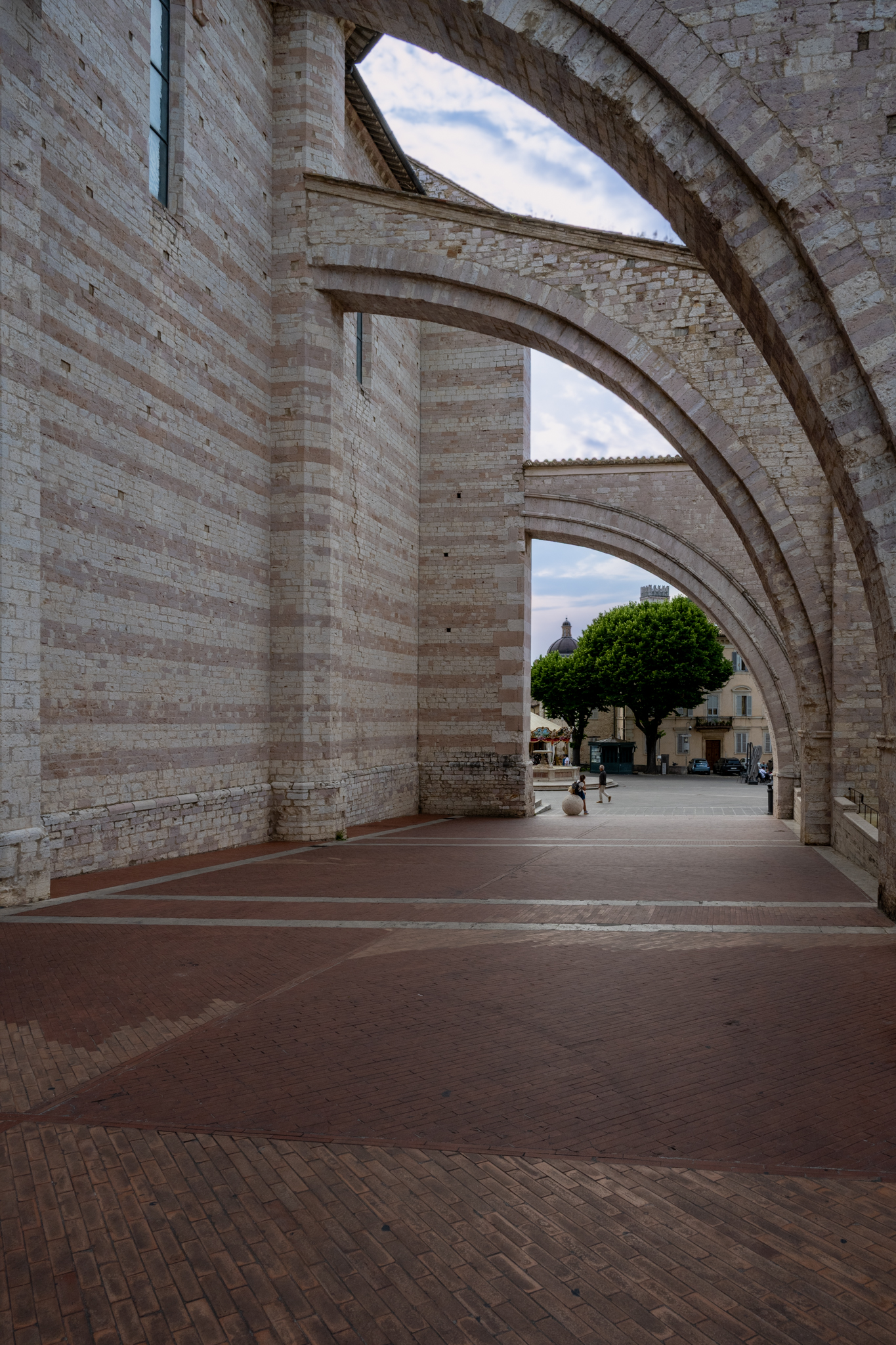 Cornici di pietra