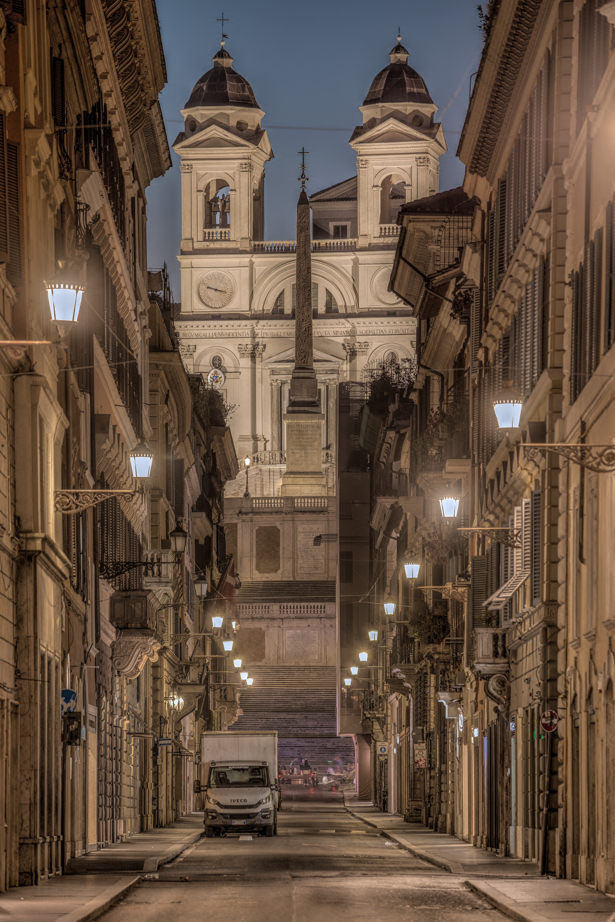 Via Dei Condotti (Rome)