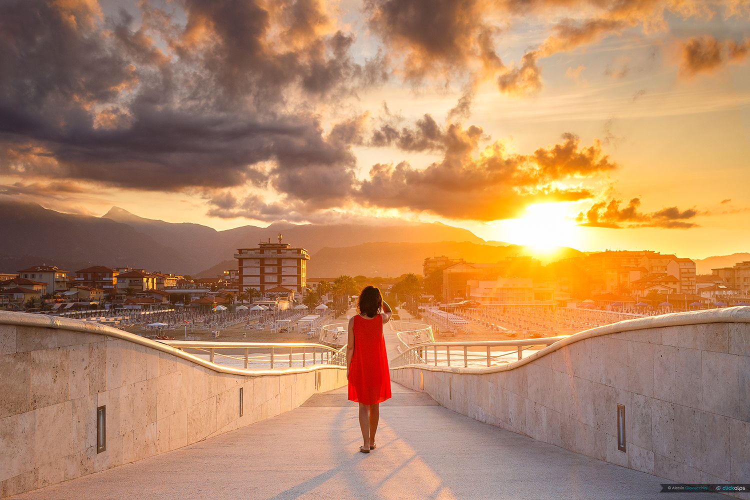 Alba sul Pontile di Lido di Camaiore
