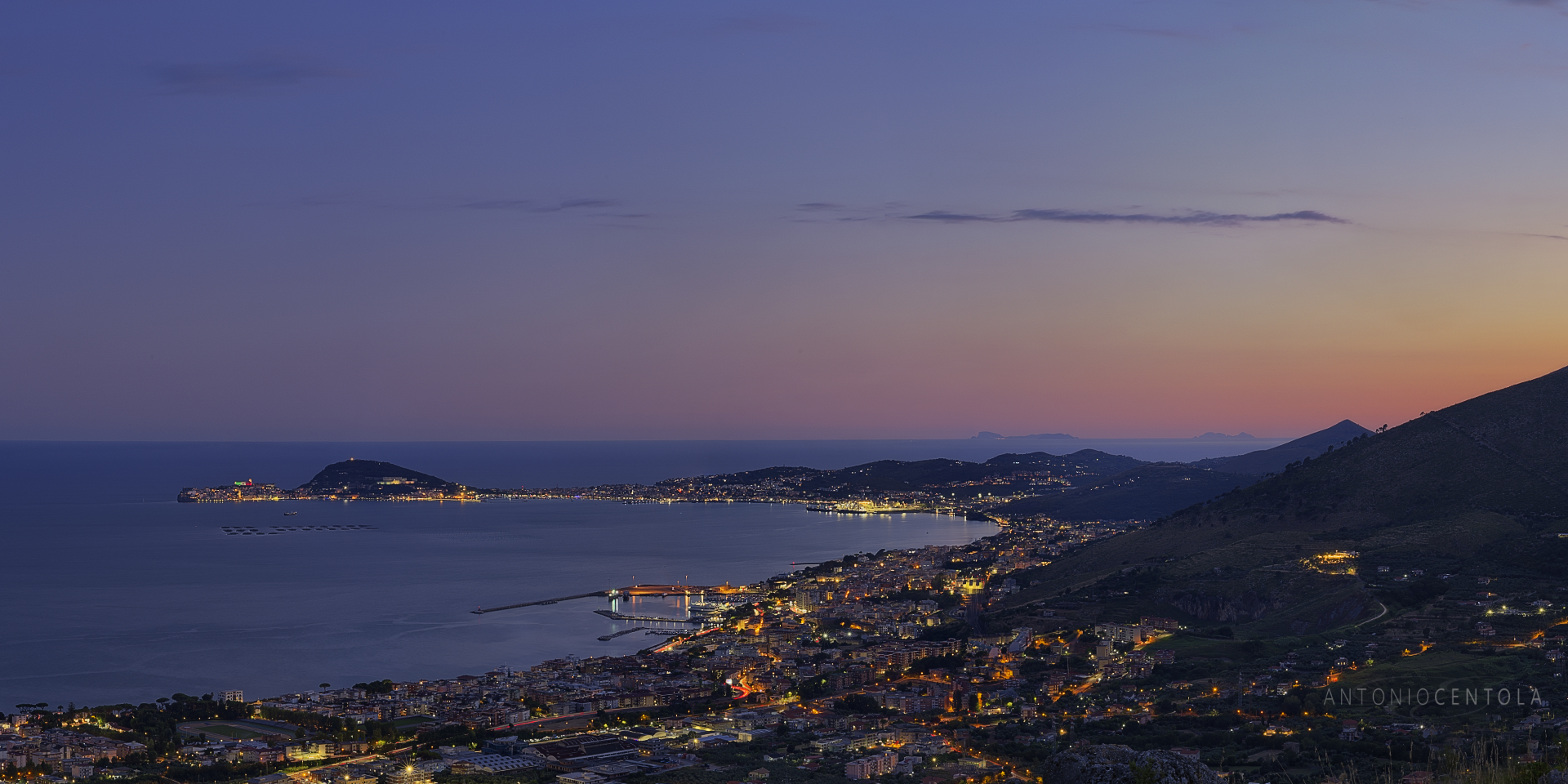 Prime luci sul golfo