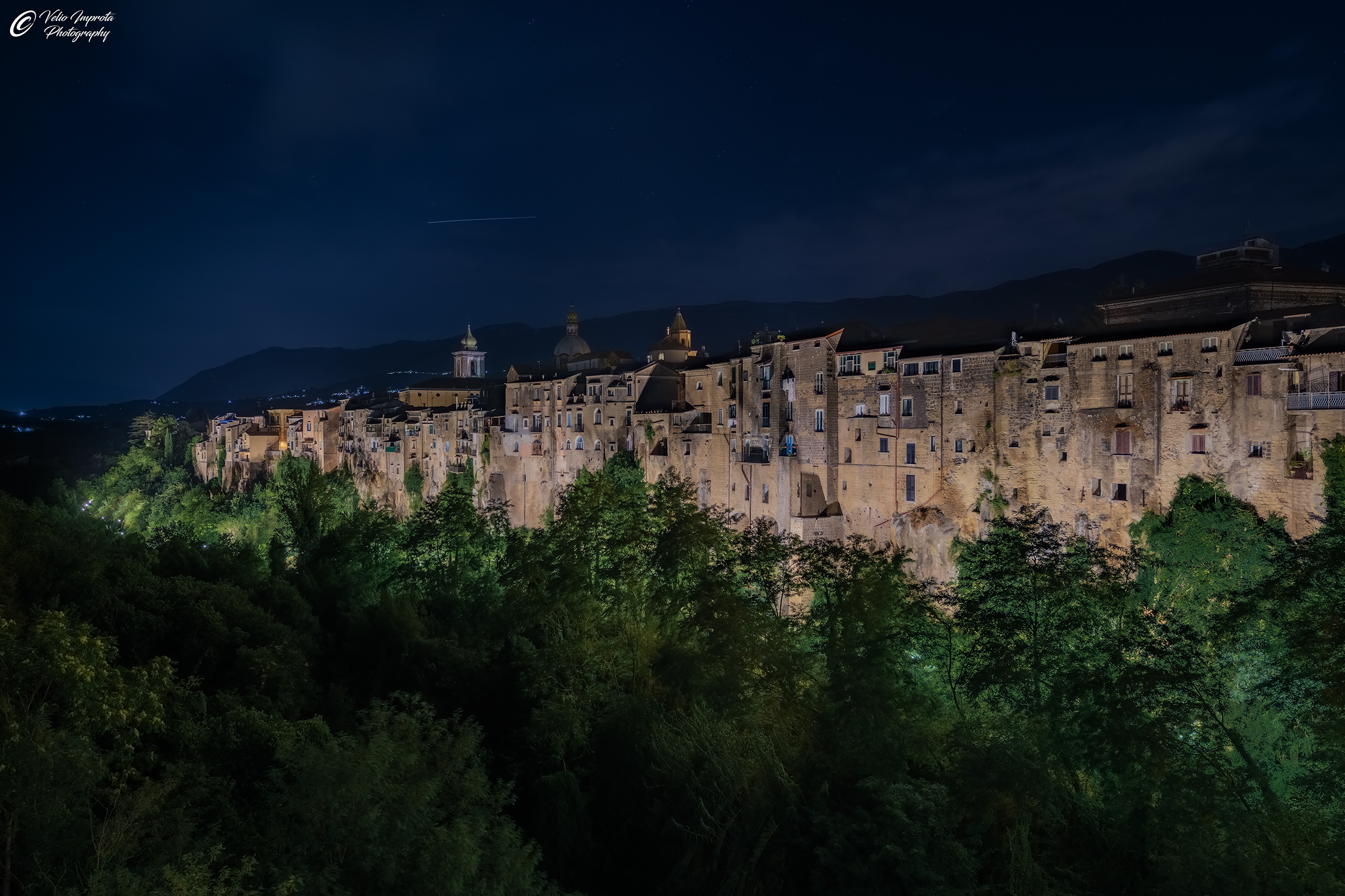 Sant'Agata De Goti alla sera