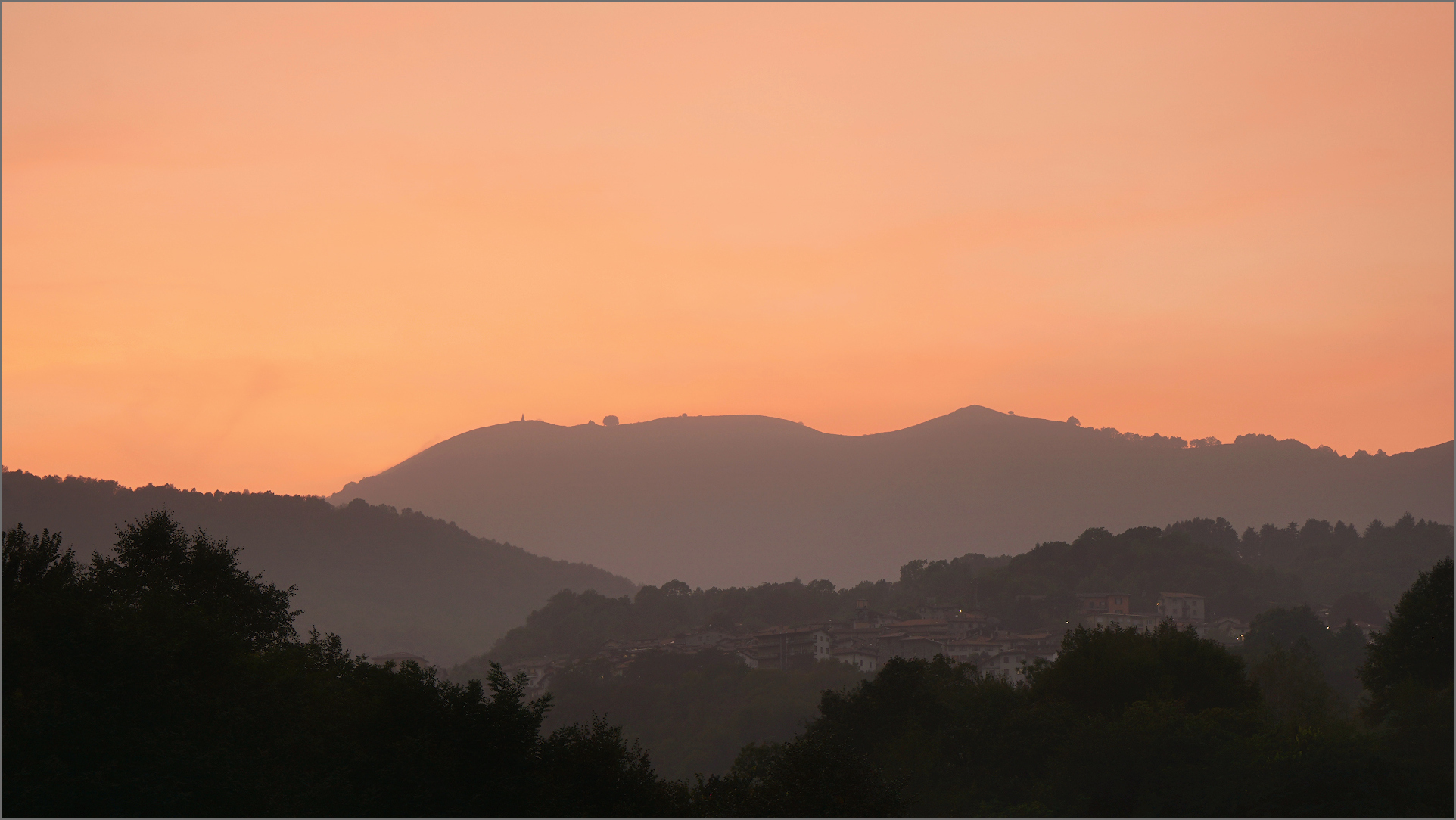 Sunset seen from Asso (CO)