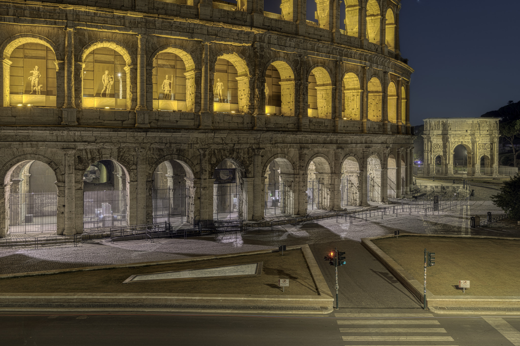Flavian Amphitheater and Arch of Constantine (Rome)