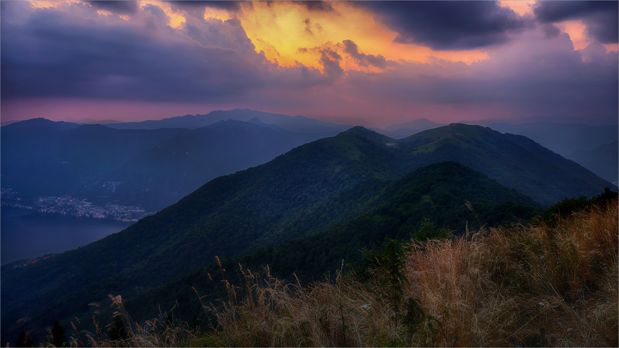 vista dal Monte Palanzone 1436m slm