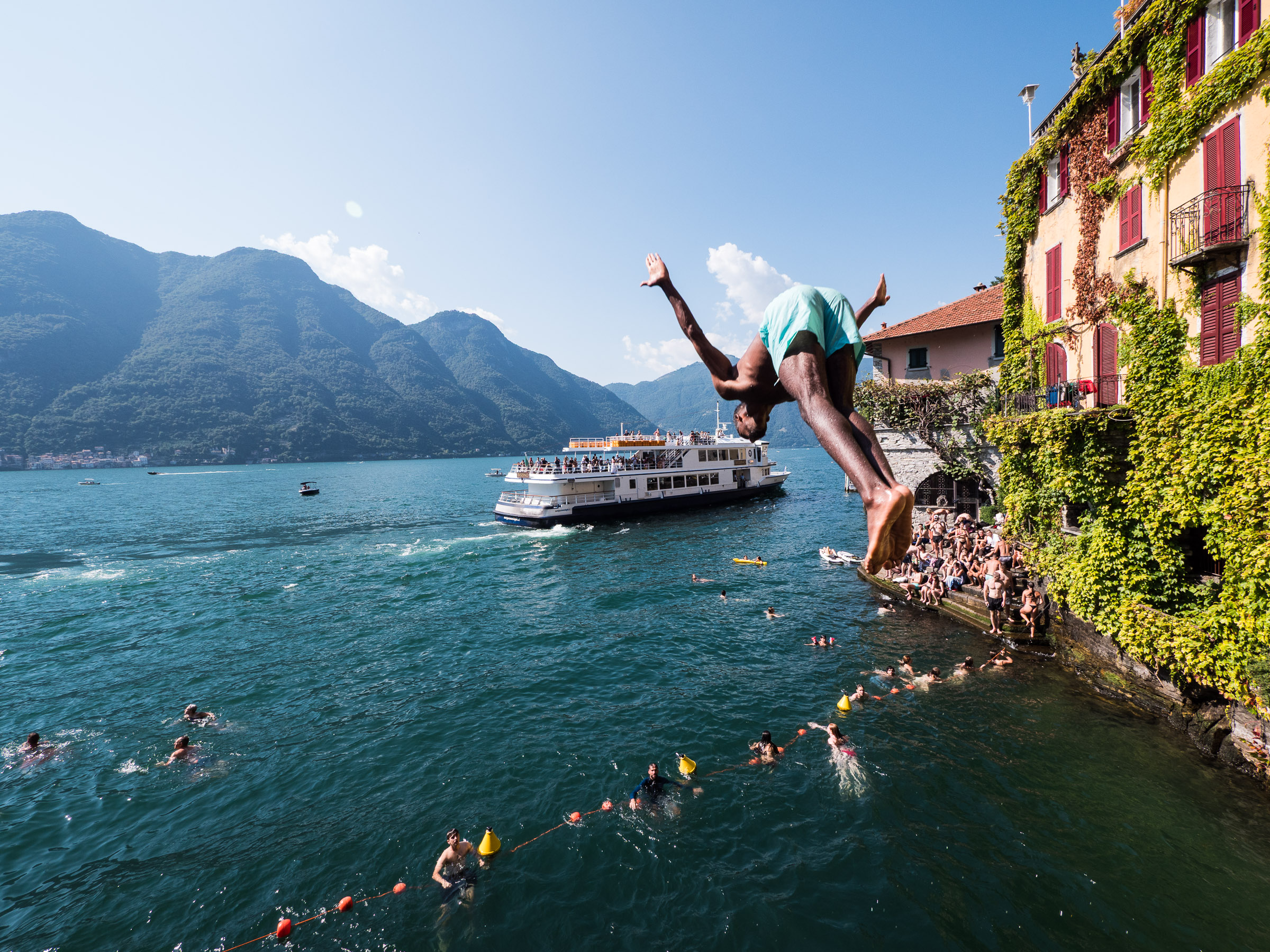 Dive in Nesso...