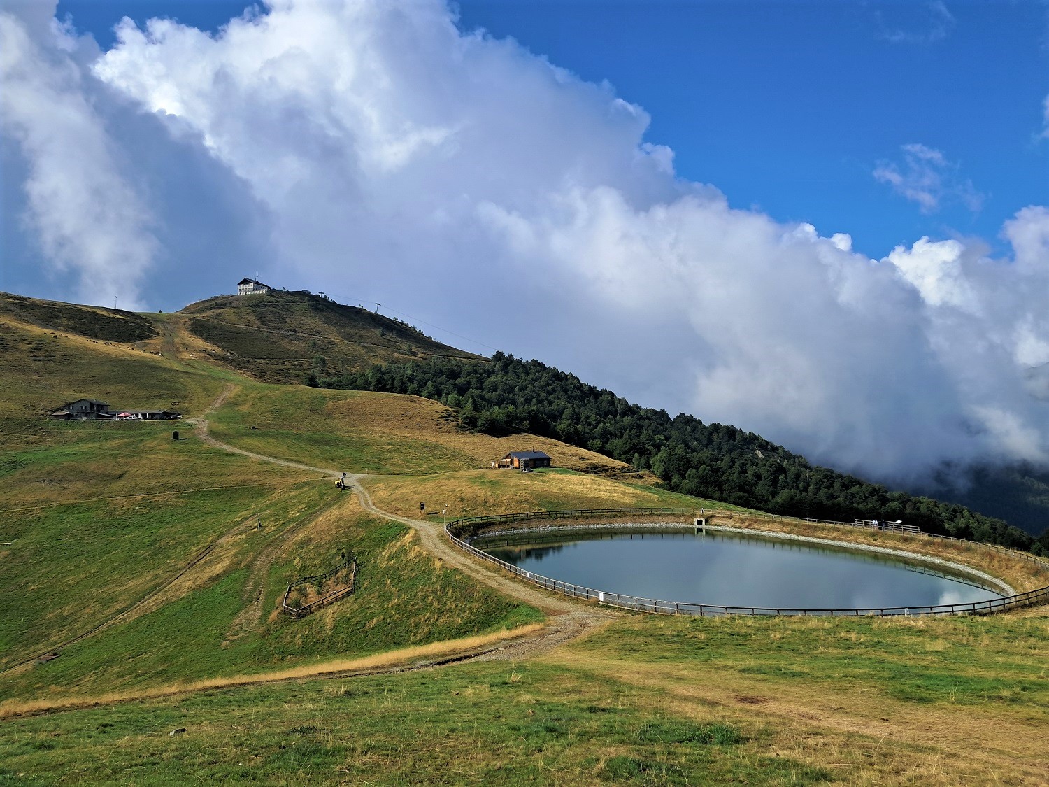 Bielmonte (BI) , Monte Marca mt. 1610 e rifugio