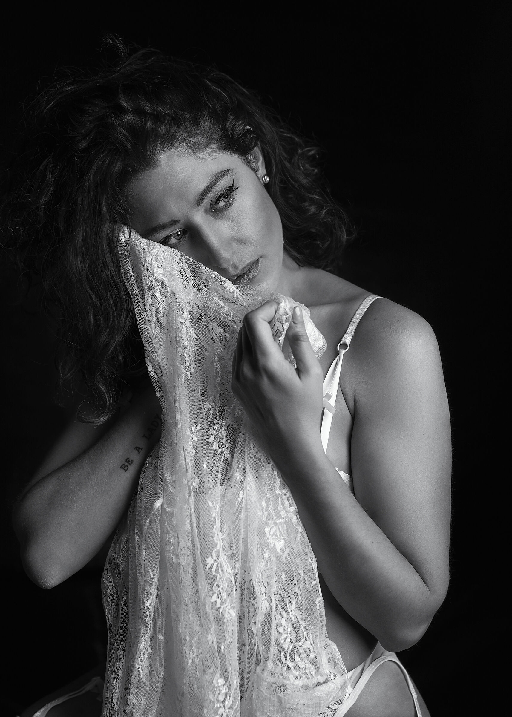 Il bianco è il colore sfacciato del pudore