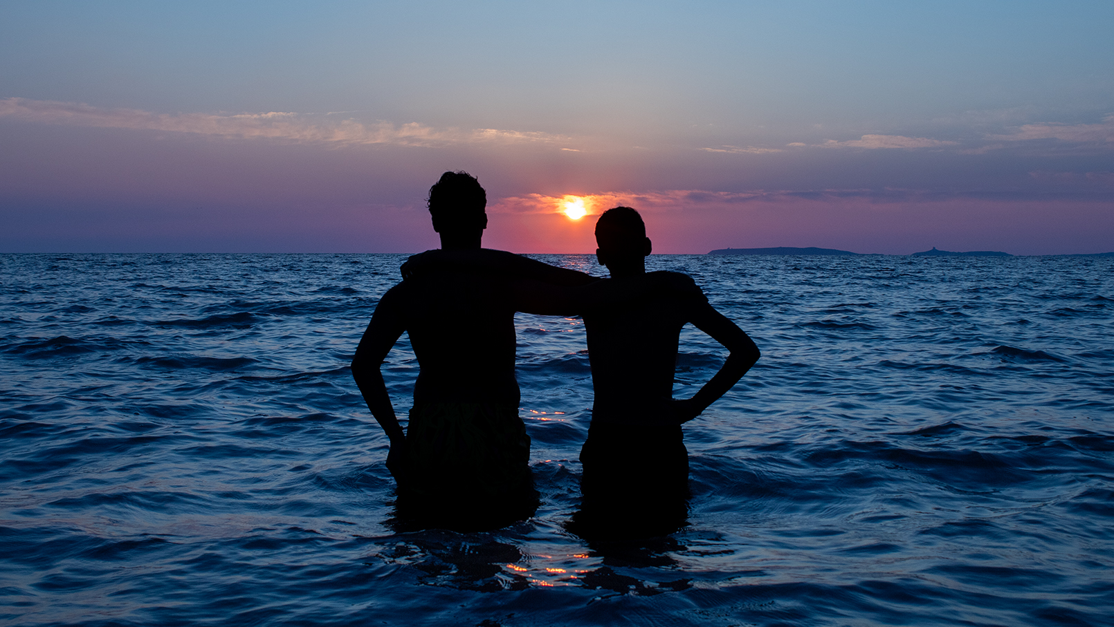 Silhouette friends