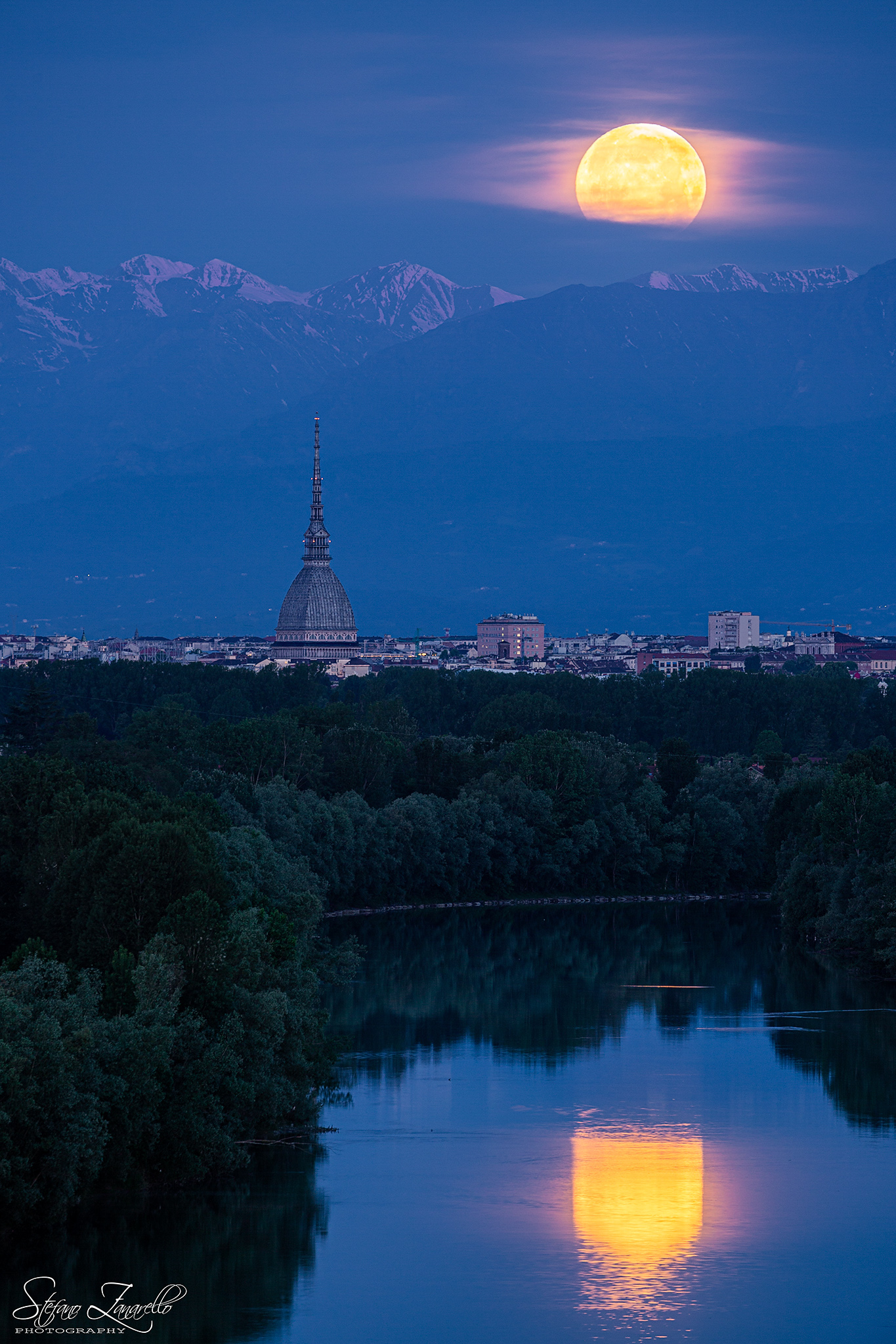 The reflection of the moon